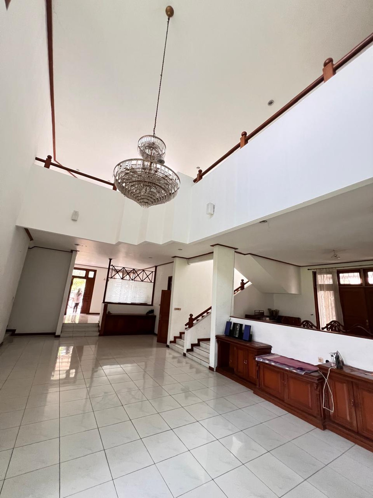 Rumah Bagus Di Jl Ismaya Cinere Depok Jawa Barat