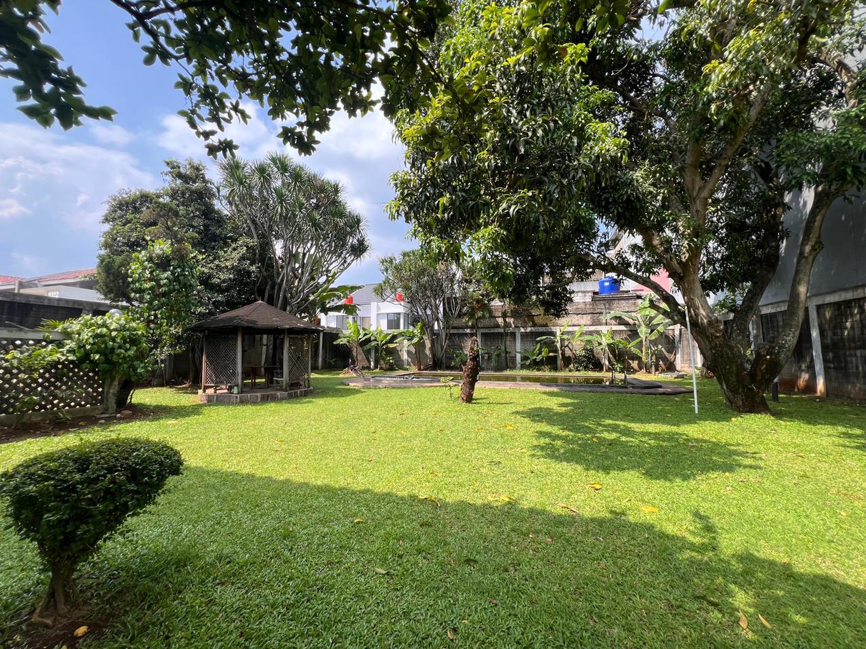 Rumah Bagus Di Jl Ismaya Cinere Depok Jawa Barat