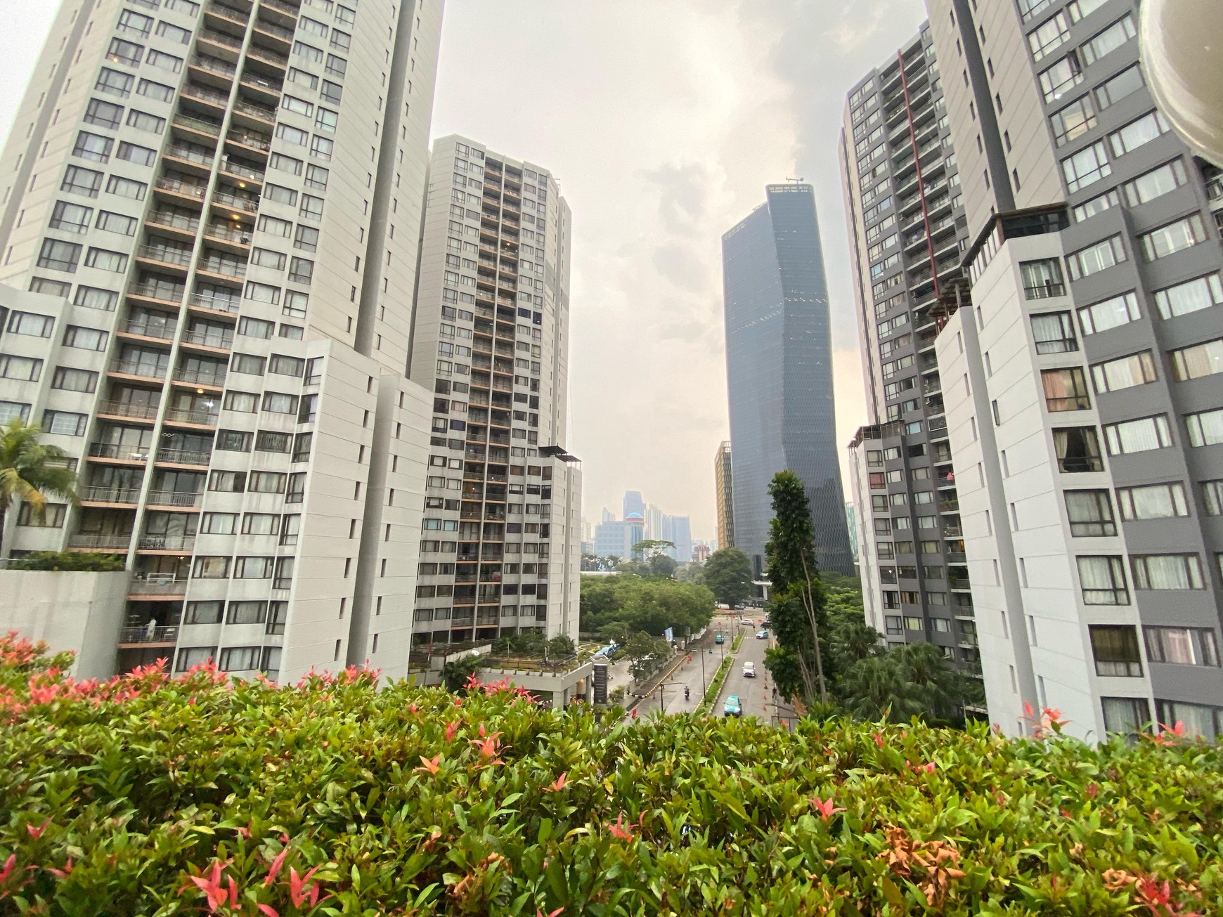 Apartemen Horison Rasuna Epicentrum Kuningan ex Aston Rasuna 2 BR - Sudah Renovasi Dekat ke LRT Busway