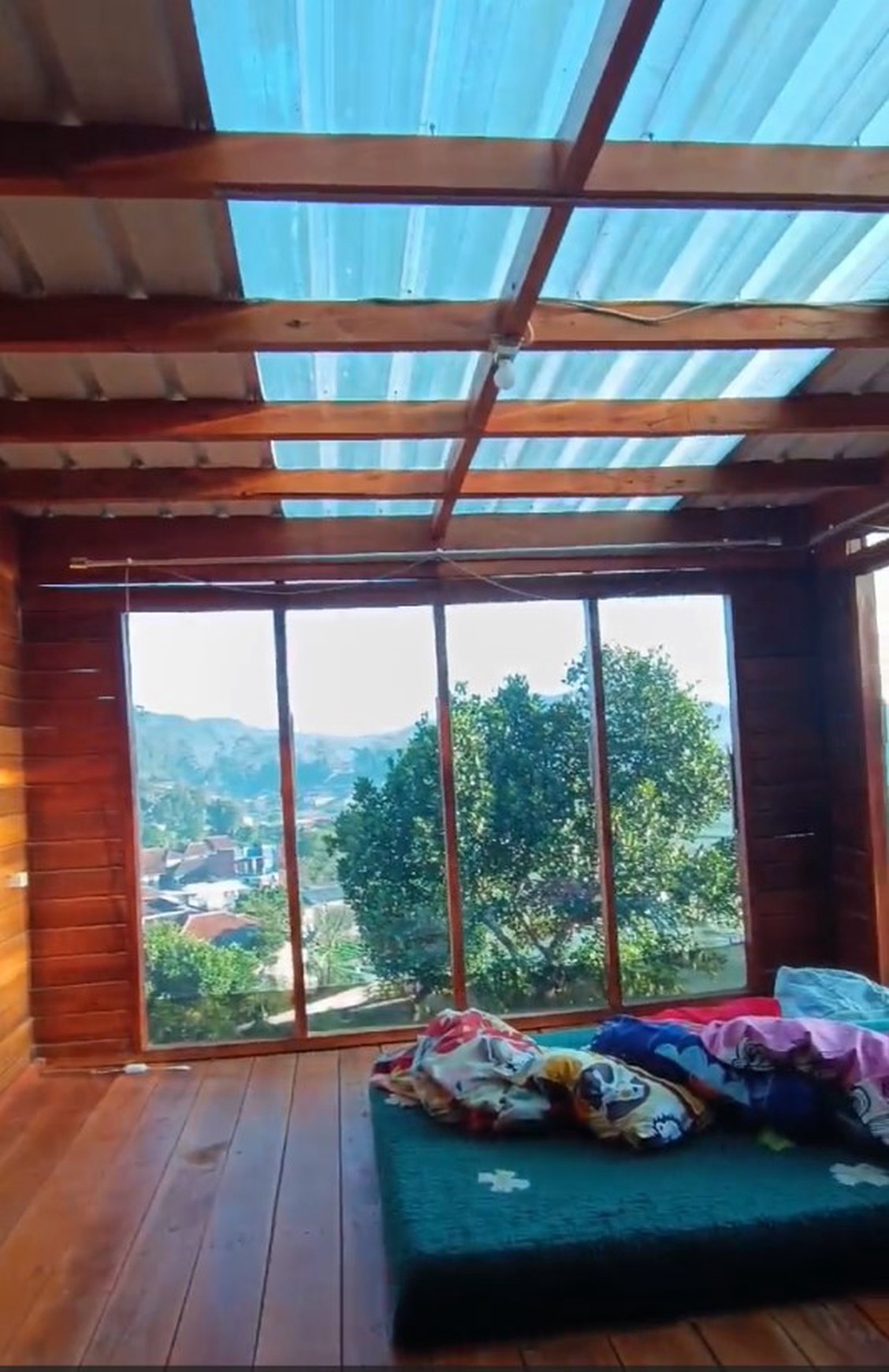 DIJUAL VILLA CIWIDEY VIEW INDAH MENGHADAP GUNUNG & SAWAH