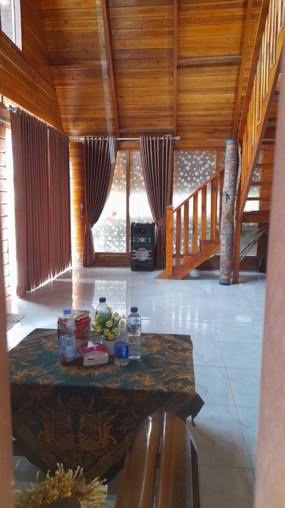DIJUAL VILLA CIWIDEY VIEW INDAH MENGHADAP GUNUNG & SAWAH