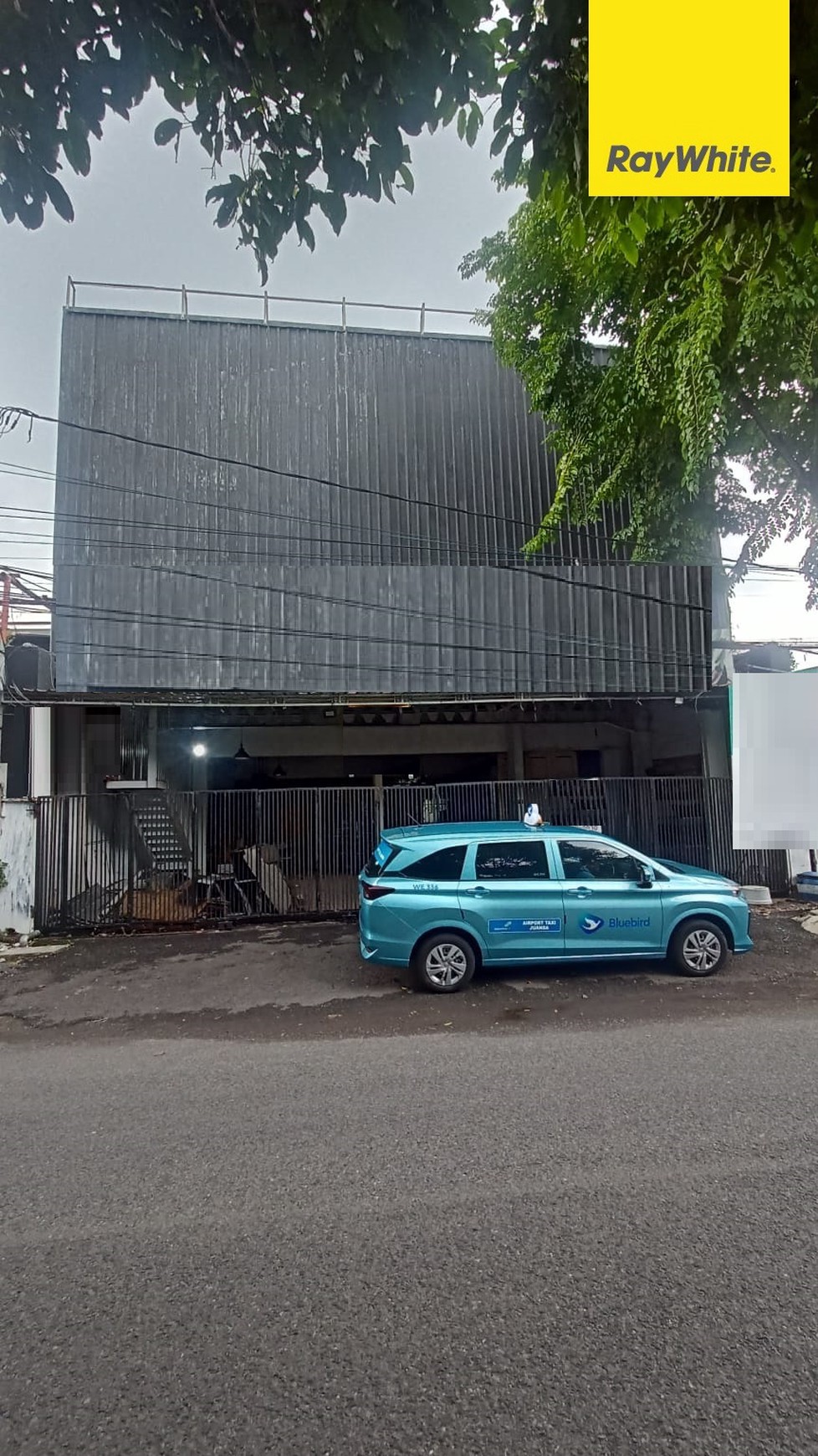 Dijual Rumah 2 lantai di Gayungsari Barat Surabaya