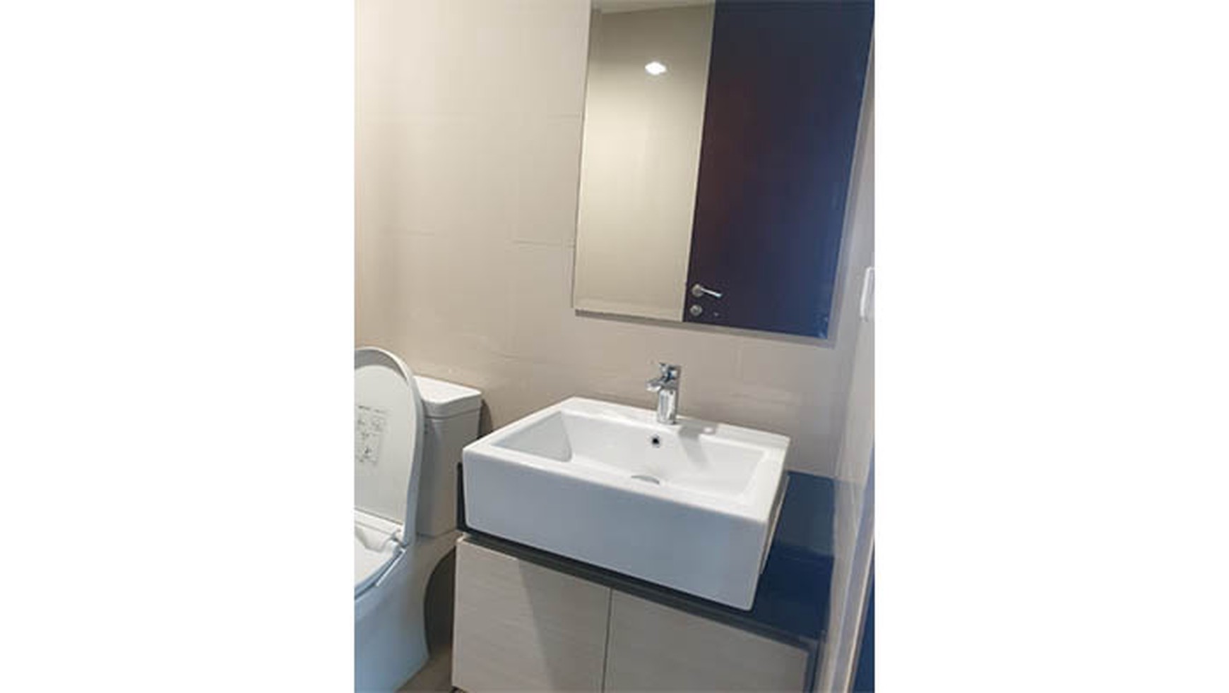 Apartemen The Kensington, tower Dallington, Kelapa Gading, 2 Bed. Lantai dan nomer cantik. Hoek