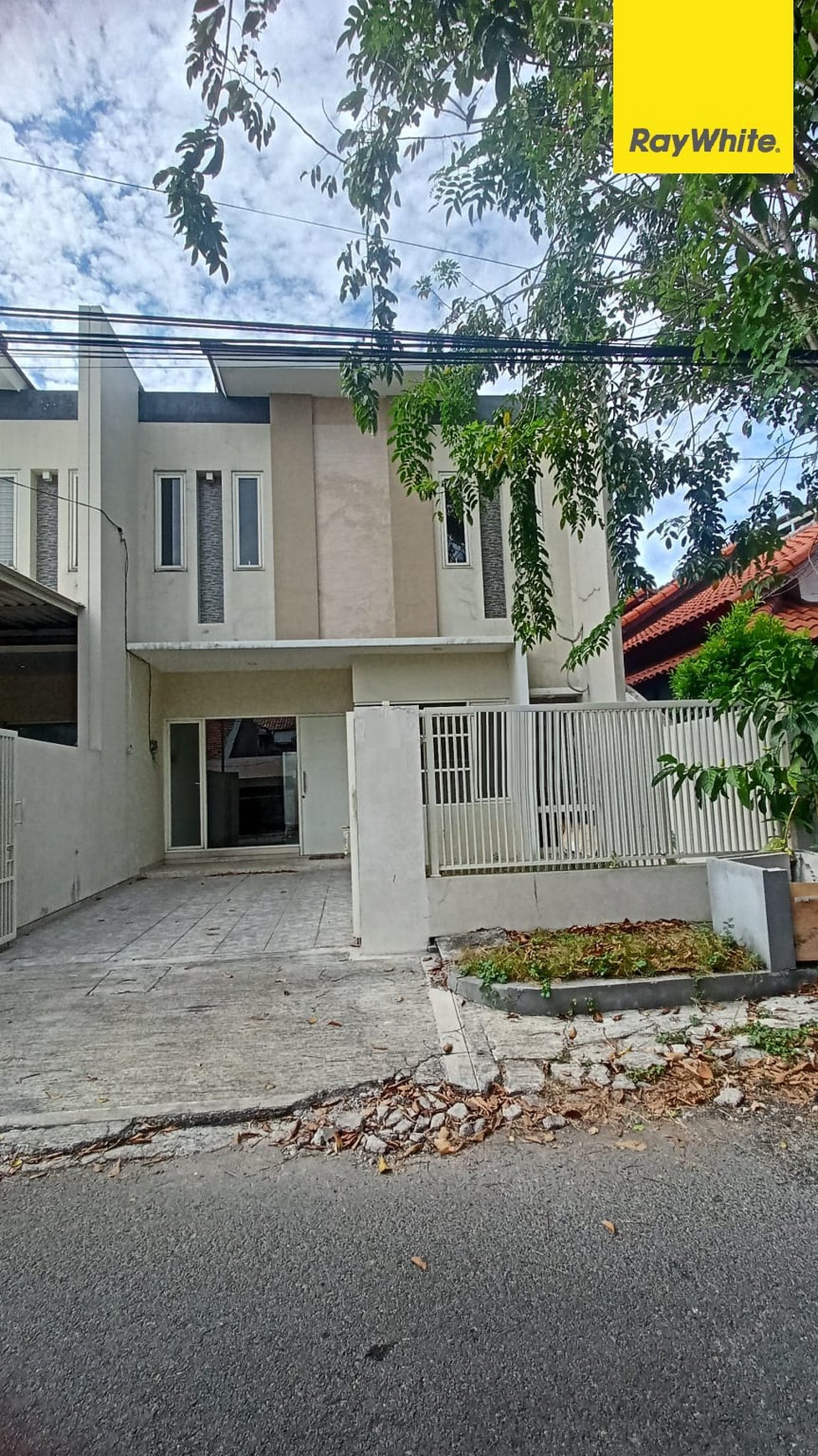 Dijual Rumah SHM di Jalan Jemursari Surabaya