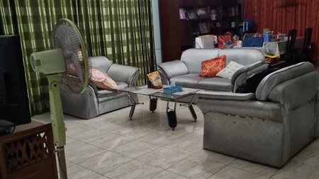 Rumah Siap Huni Berlokasi di Jalan Buntu di Perumahan, Nyaman & Tidak Berisik @Jakarta Selatan