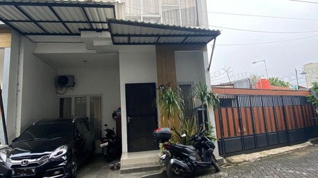 Rumah Nyaman Dalam Cluster Seberang Living Plaza Cinere Raya