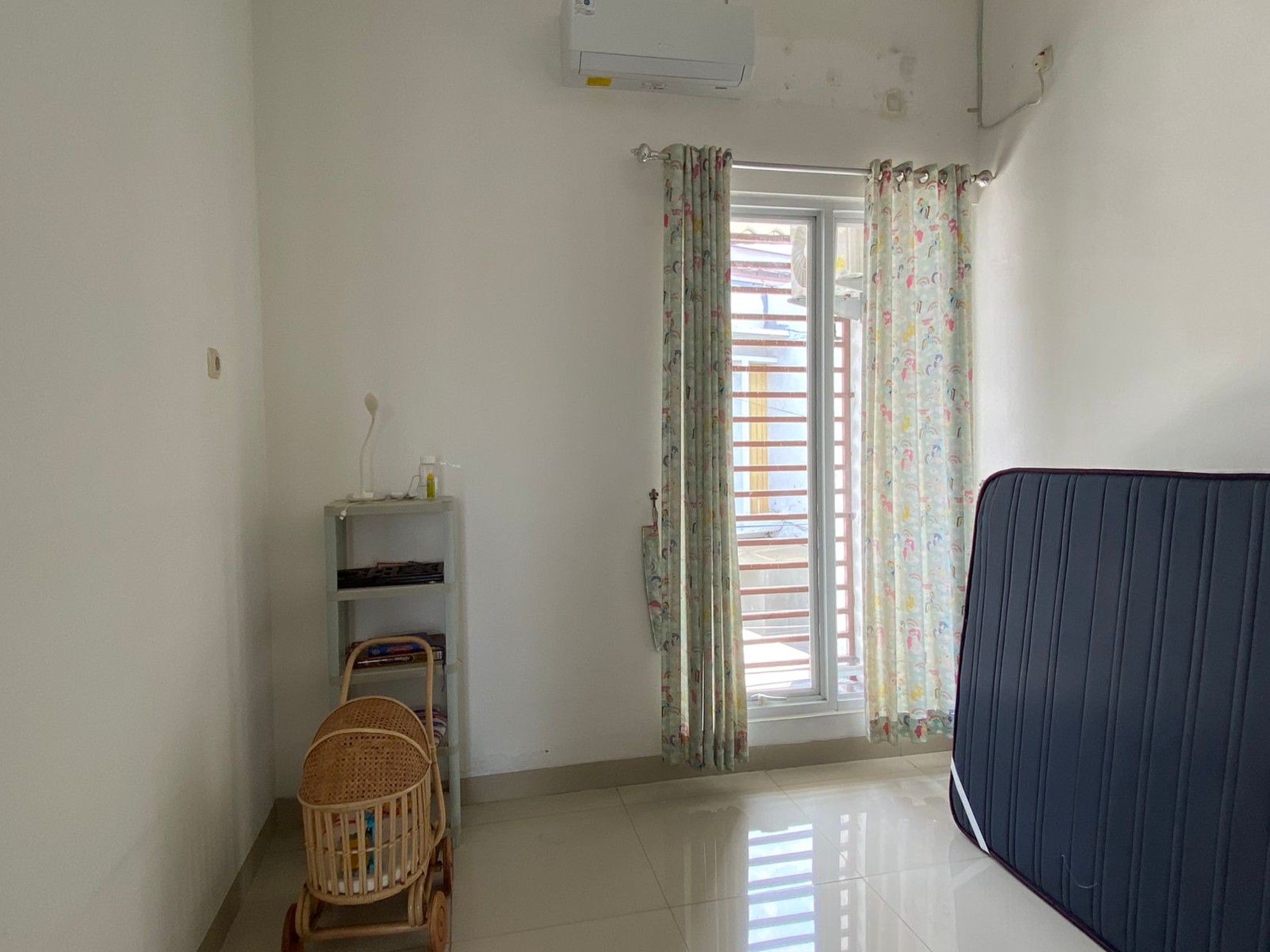 Rumah Nyaman Dalam Cluster Seberang Living Plaza Cinere Raya