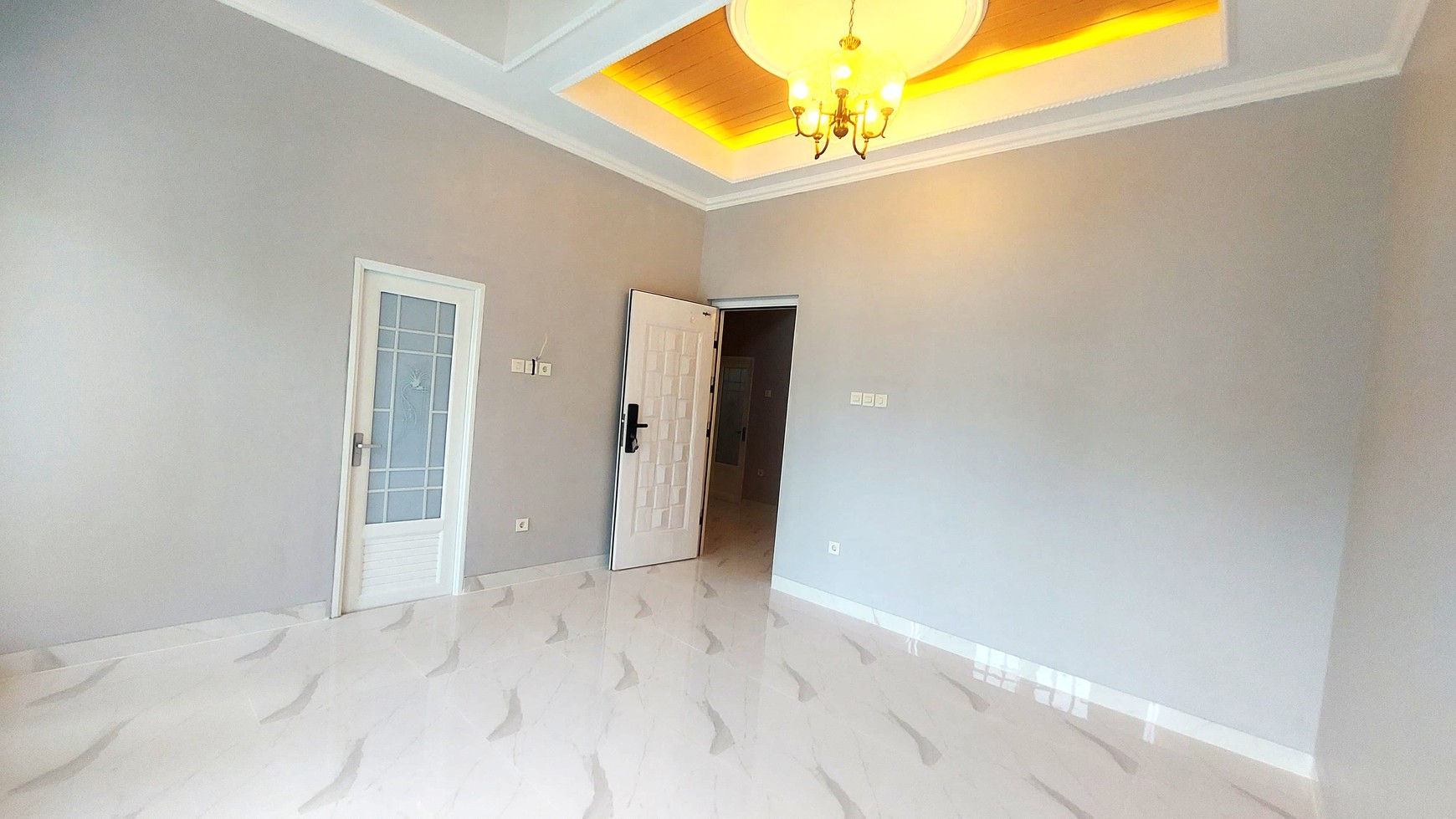 Rumah Brand New Siap Huni dengan Kolam Renang di Megapolitan Cinere