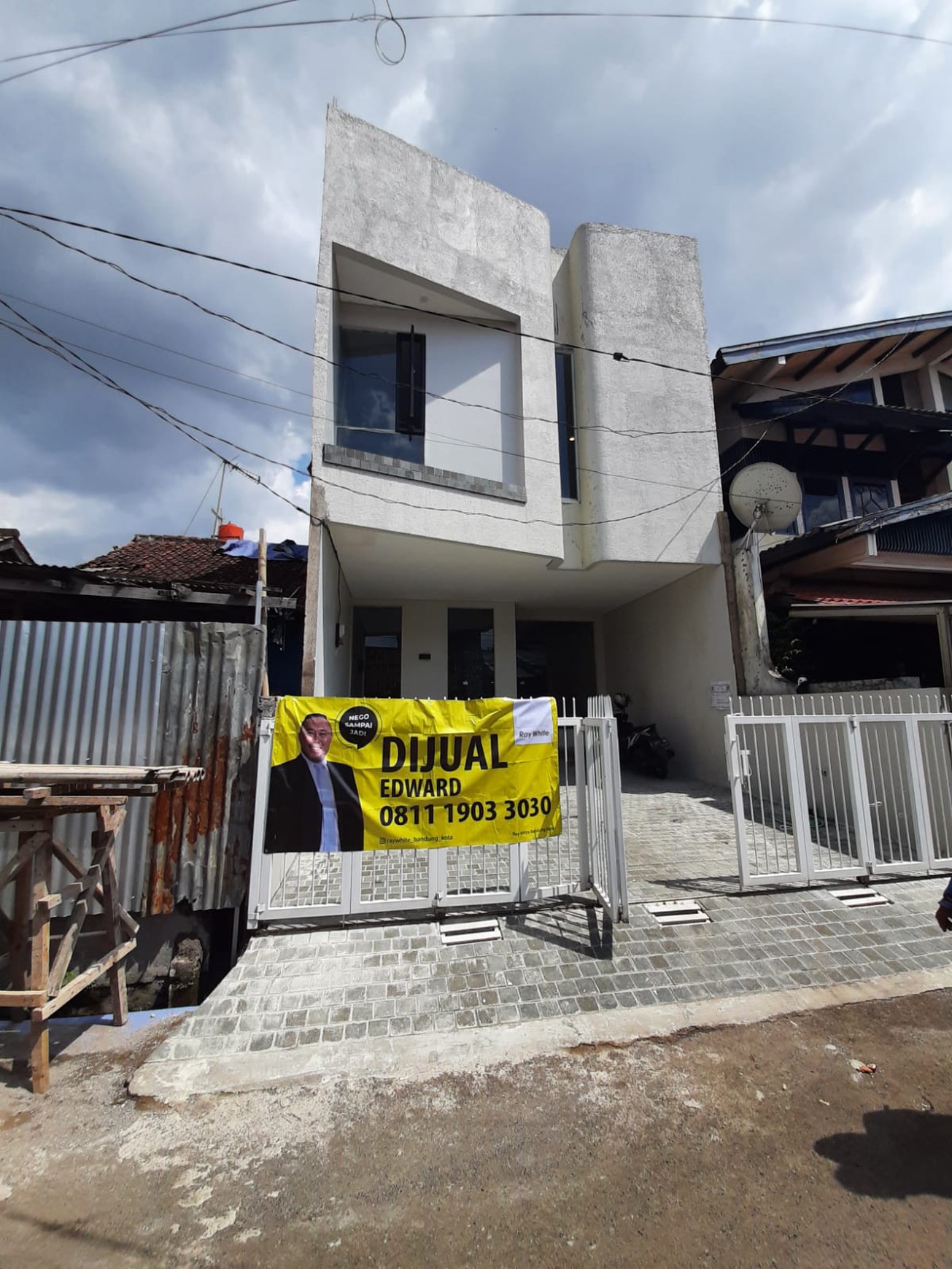 RUMAS AESTEHTIC MEWAH DI PUSAT KOTA