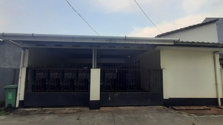 Rumah luas, lokasi strategis dalam Komplek di Ciputat