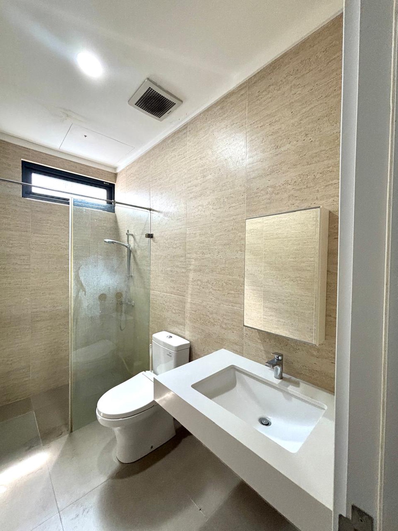 Rumah 2 Lantai dalam Cluster dan Lokasi Strategis @Bintaro -Sektor 9
