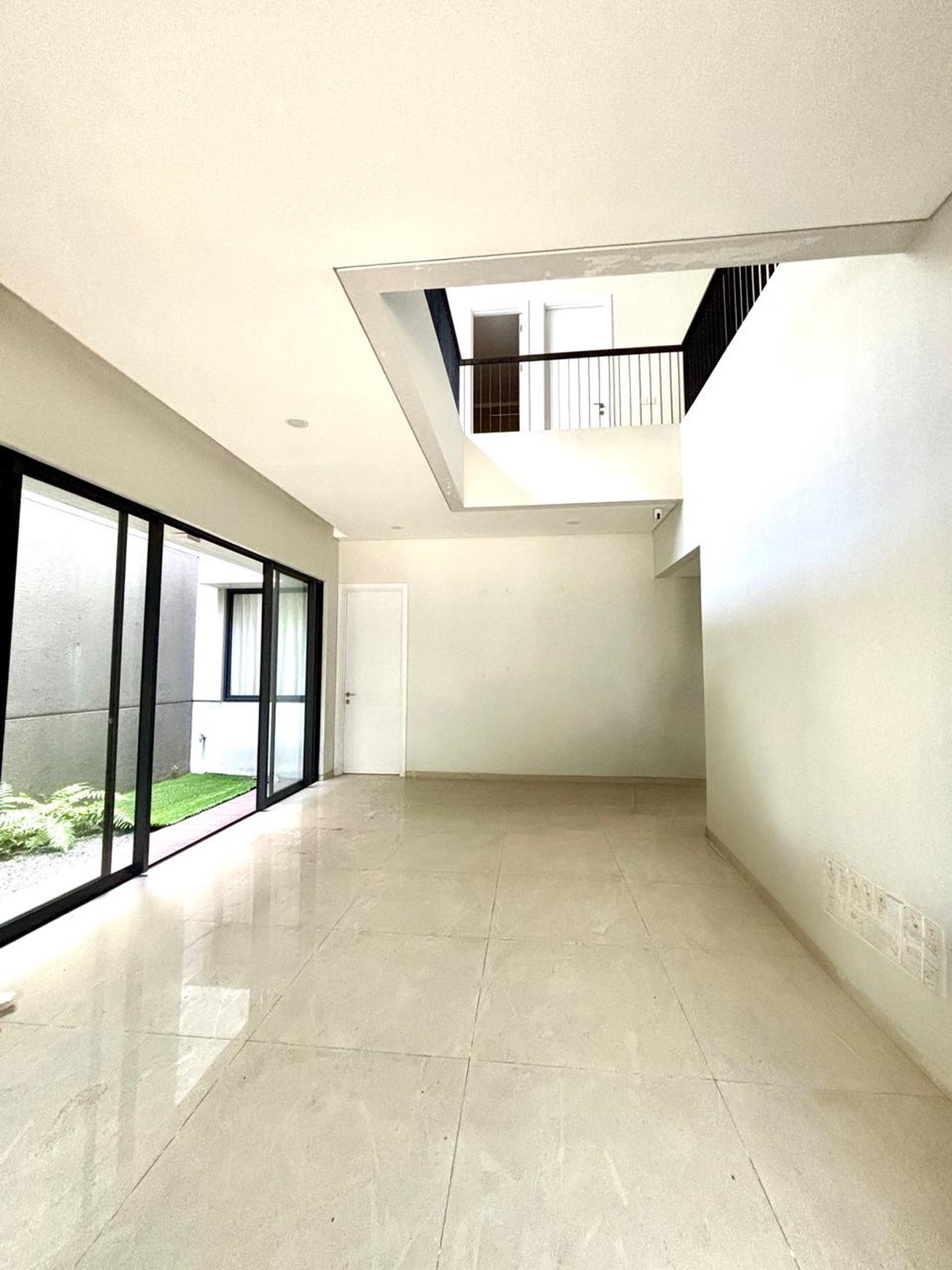 Rumah 2 Lantai dalam Cluster dan Lokasi Strategis @Bintaro -Sektor 9