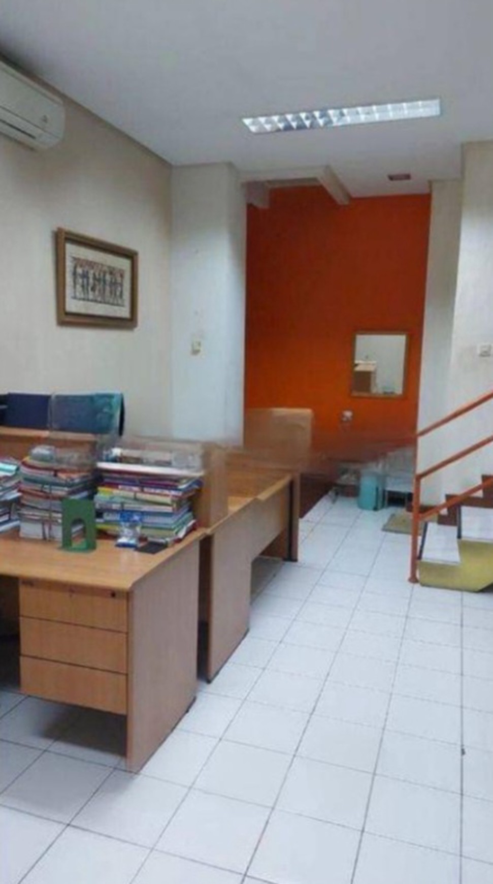 Dijual Ruko 4 Lantai Lokasi Strategis Di Cikini Menteng Cocok Sekali Untuk Kantor, Klinik, Apotik Maupun Resto