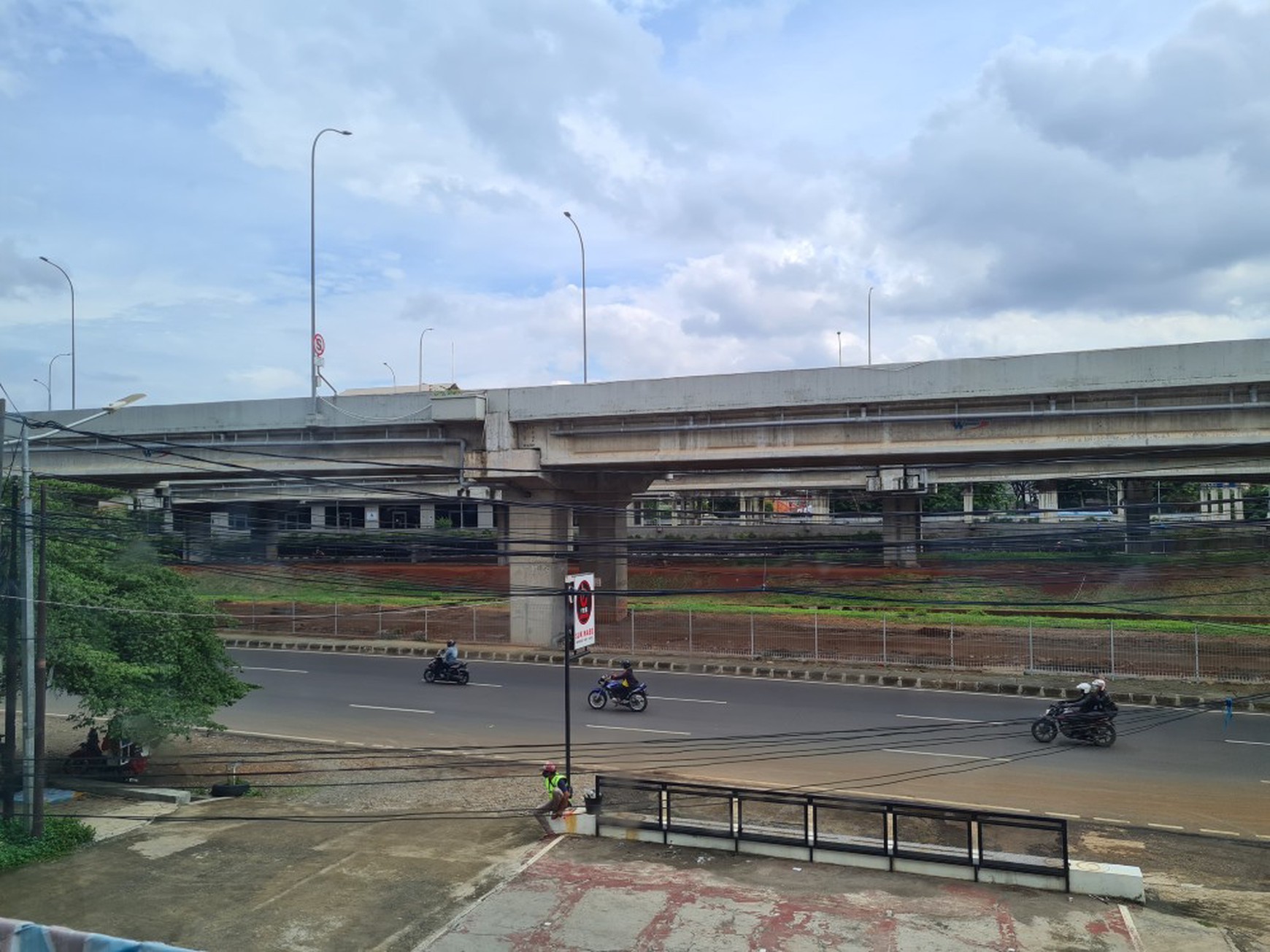 Ruko Raya Kalimalang, Duren Sawit, Jakarta