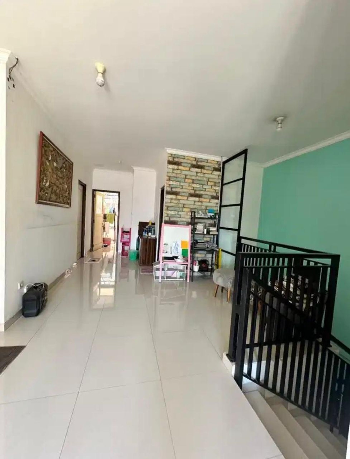 Rumah Cantik 2 Lantai dengan Desain Modern.