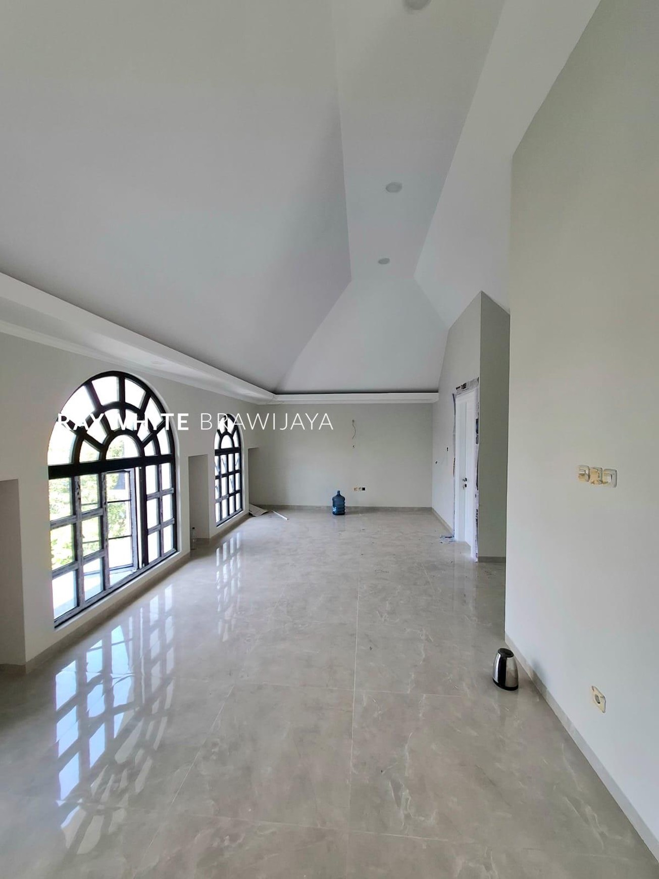 Brand New House American Classic Kebayoran Baru