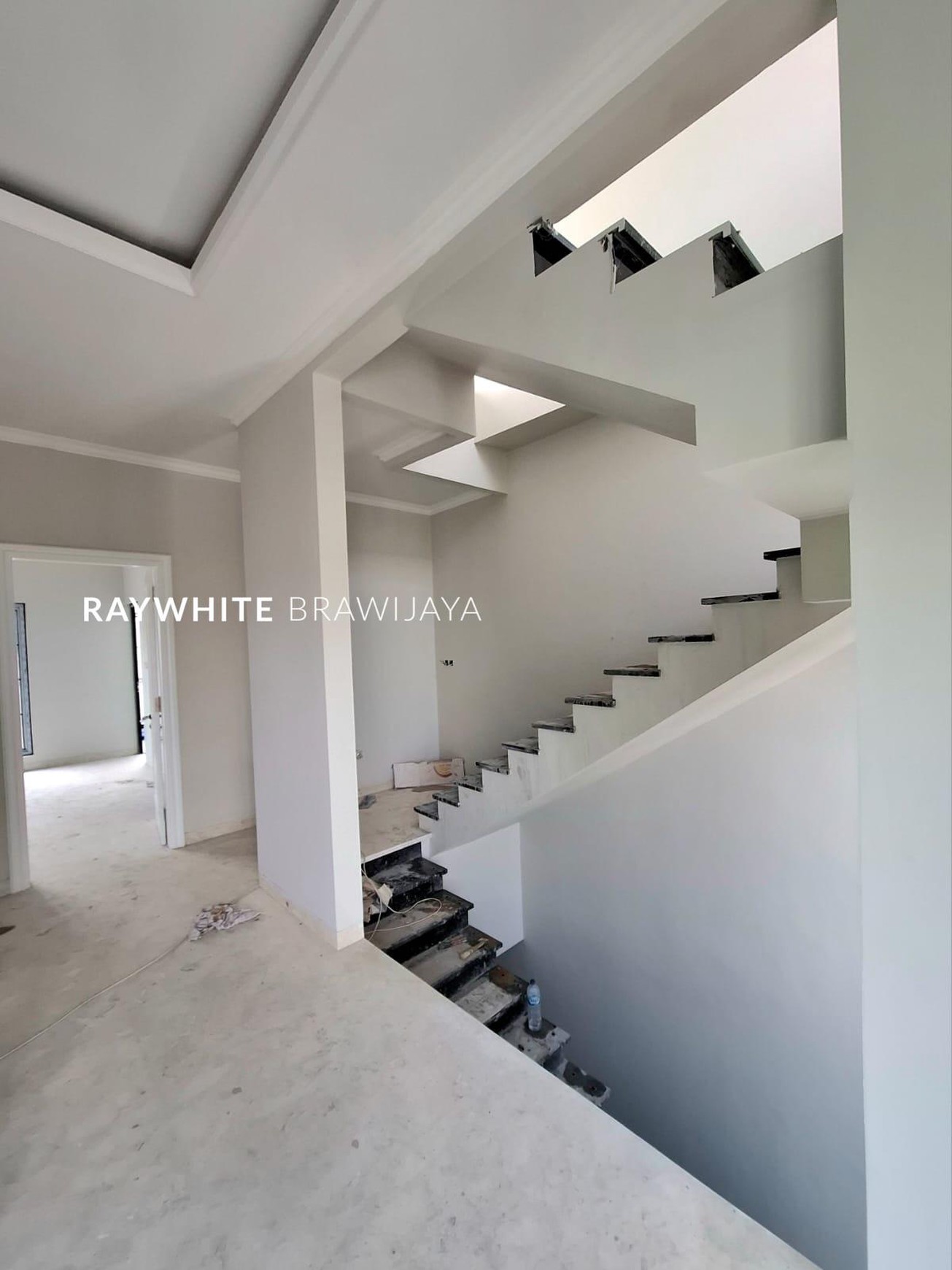 Brand New House American Classic Kebayoran Baru