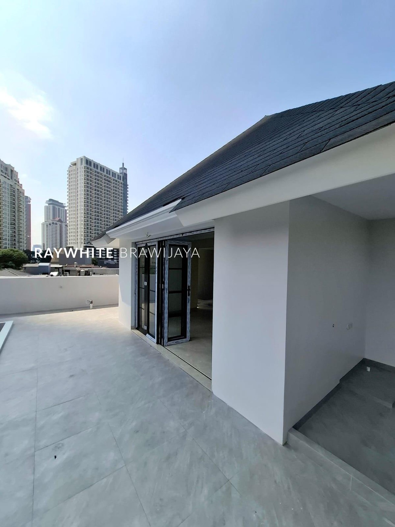 Brand New House American Classic Kebayoran Baru
