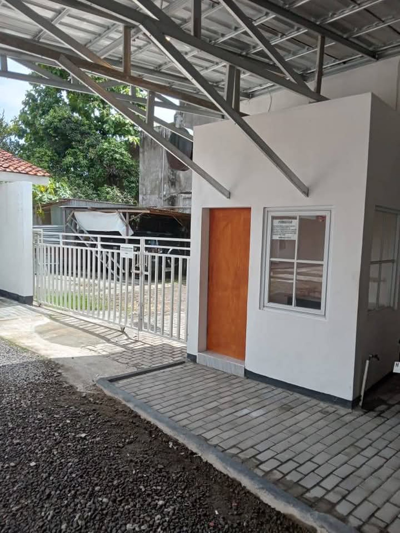 Investasi Rumah kost Furnish 35 Kamar Tidur Lokasi Dekat Kampus YKPN Caturtunggal Depok Sleman