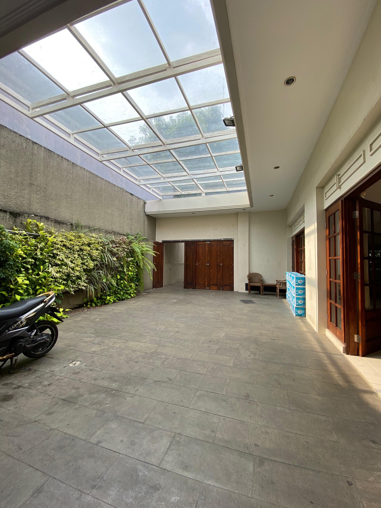 Rumah Mewah Super Luas di Menteng, Jakarta Pusat - Lokasi Premium