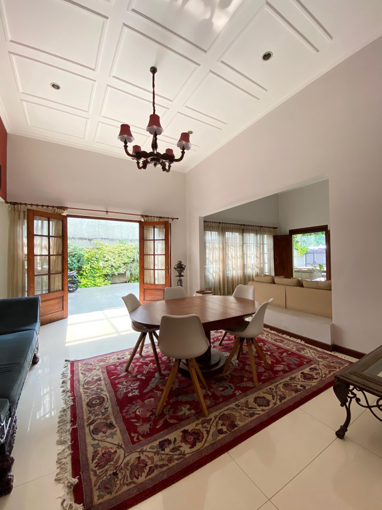 Rumah Mewah Super Luas di Menteng, Jakarta Pusat - Lokasi Premium