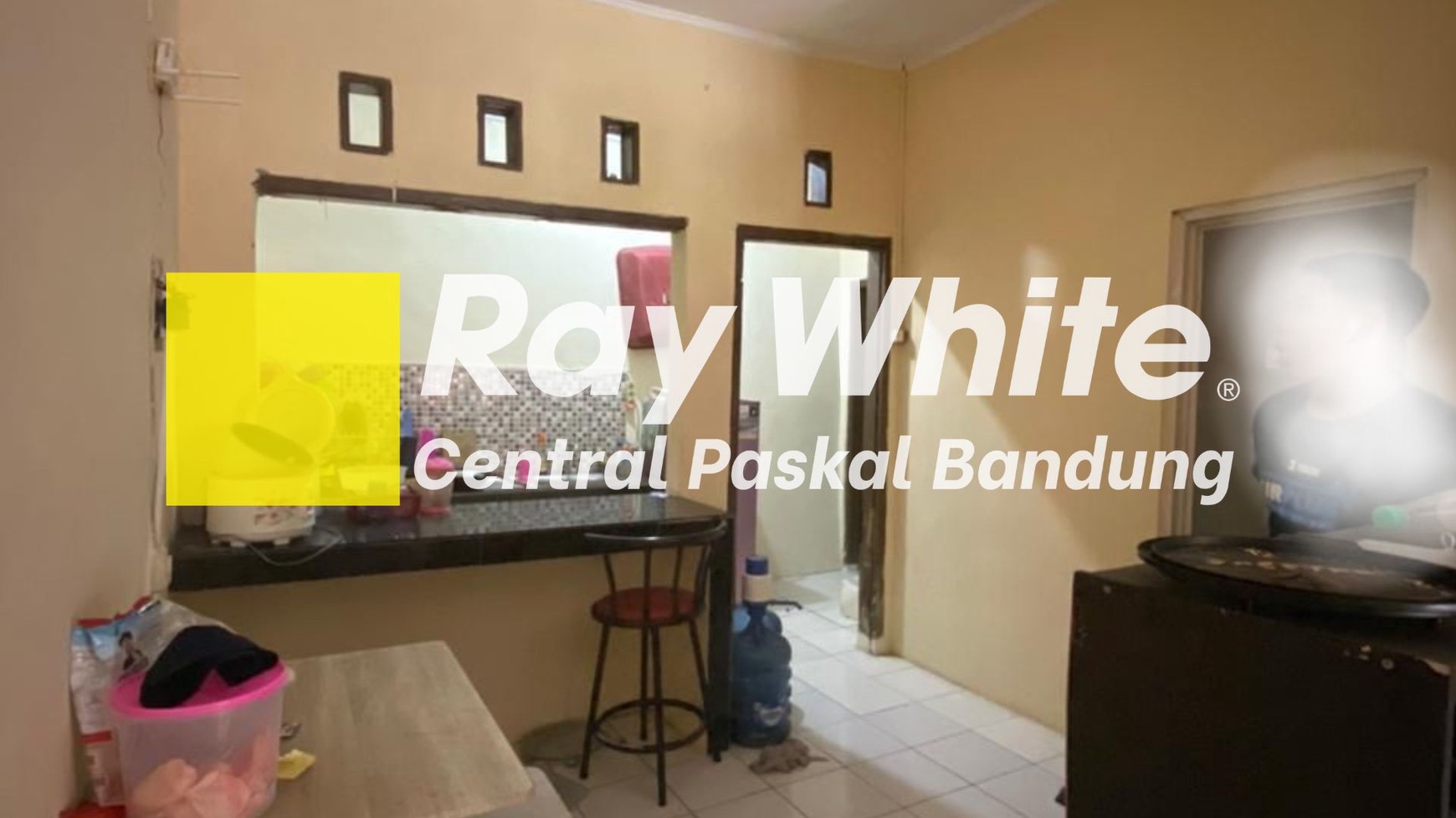 Rumah Menawan di Komplek Bukit Sariwangi Parongpong Bandung