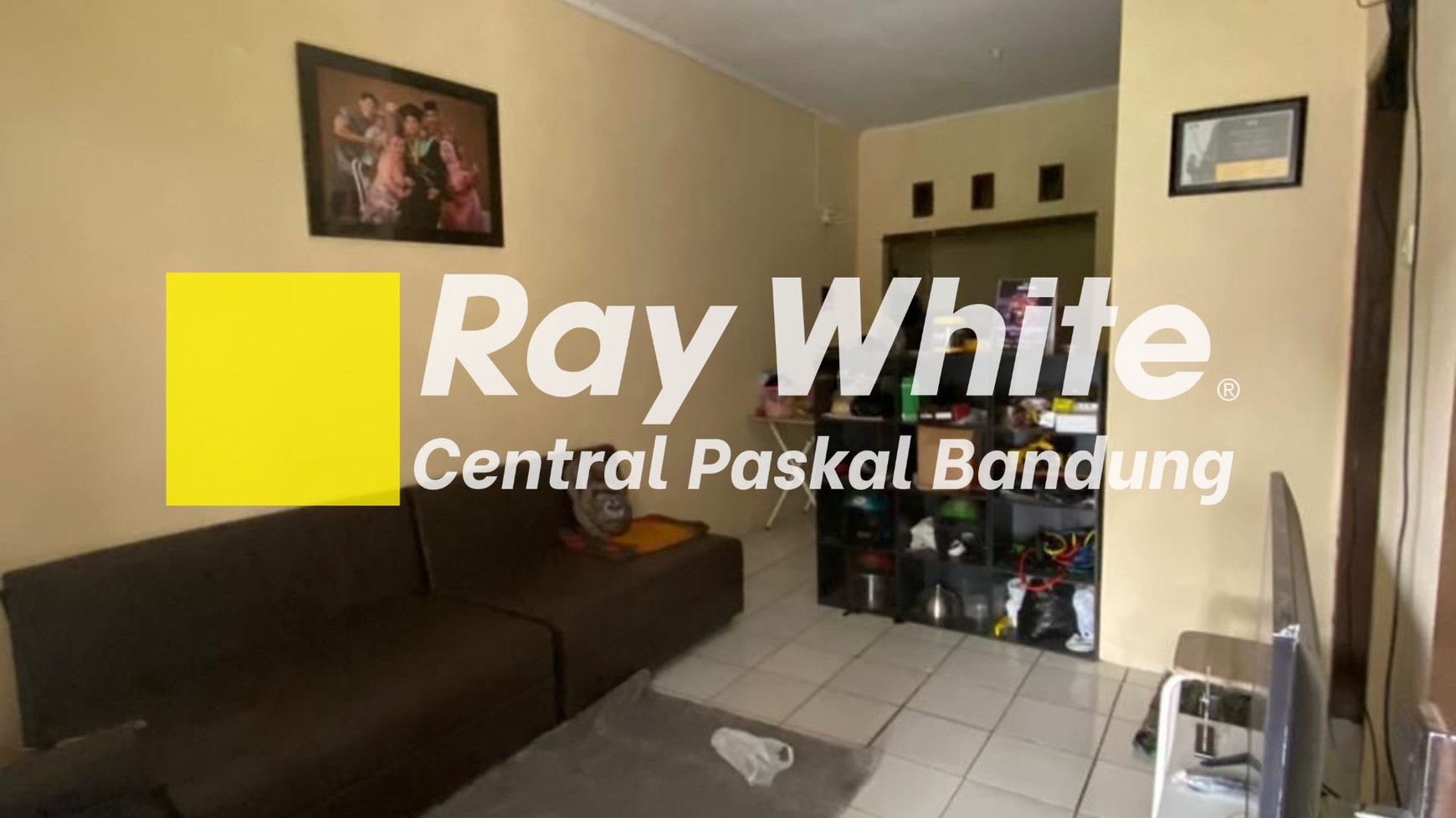 Rumah Menawan di Komplek Bukit Sariwangi Parongpong Bandung