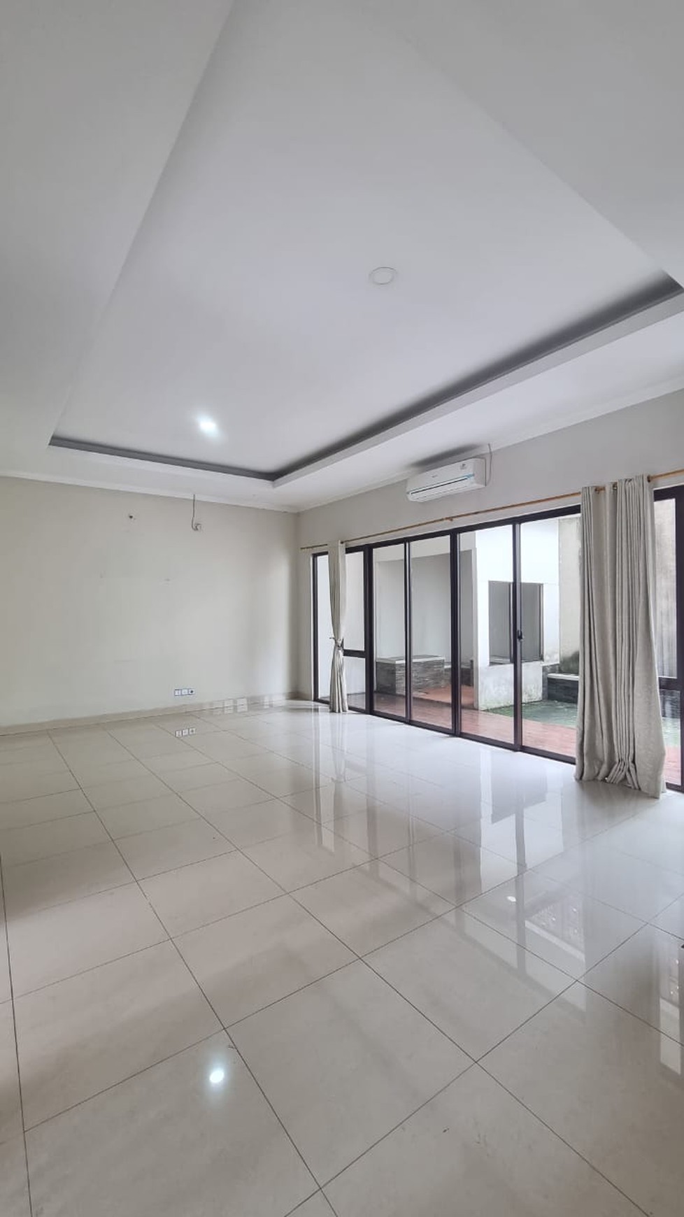 Rumah 2½ Lantai Siap Huni Premium Area Semi Furnished @Bintaro-Sektor 7