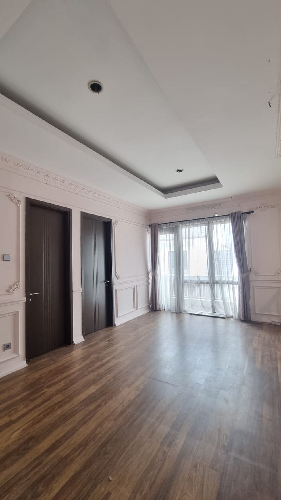 Rumah 2½ Lantai Siap Huni Premium Area Semi Furnished @Bintaro-Sektor 7