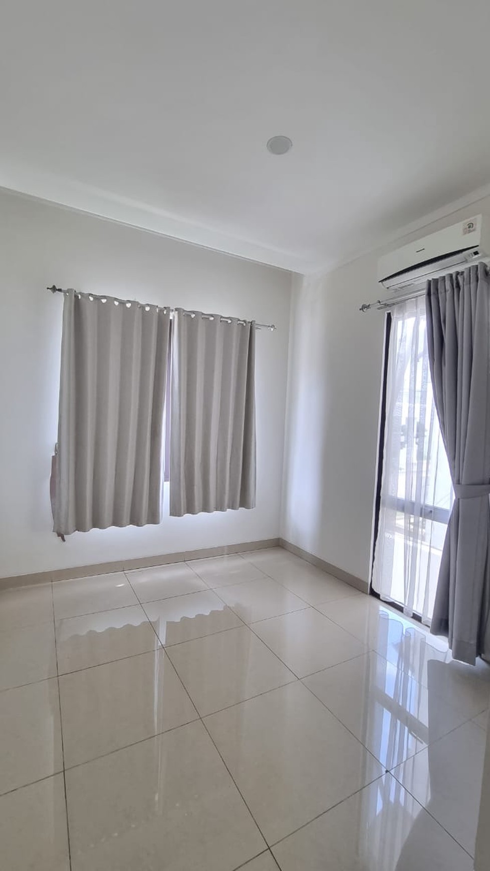 Rumah 2½ Lantai Siap Huni Premium Area Semi Furnished @Bintaro-Sektor 7