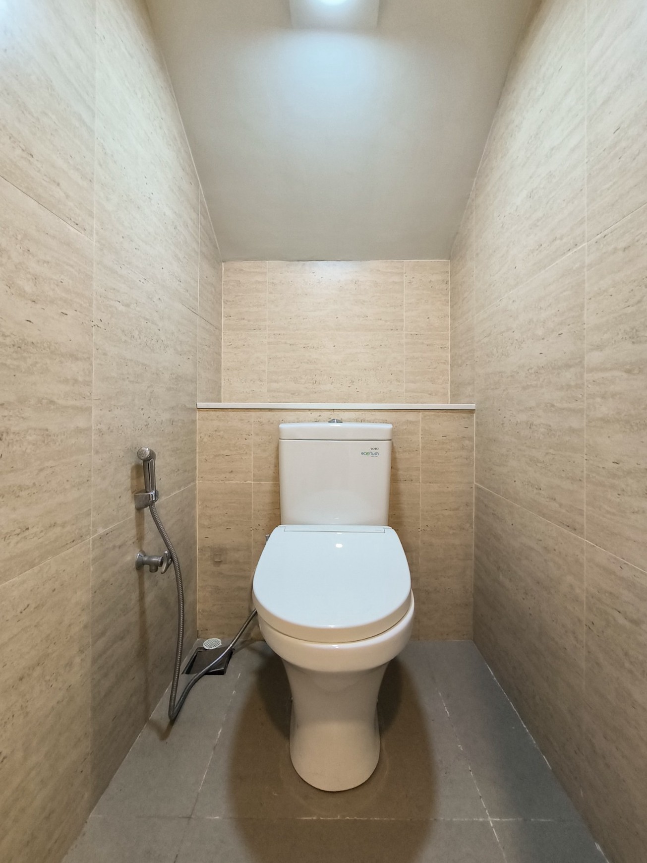 Rumah Asri dgn Smart lock system di Discovery Amore Bintaro