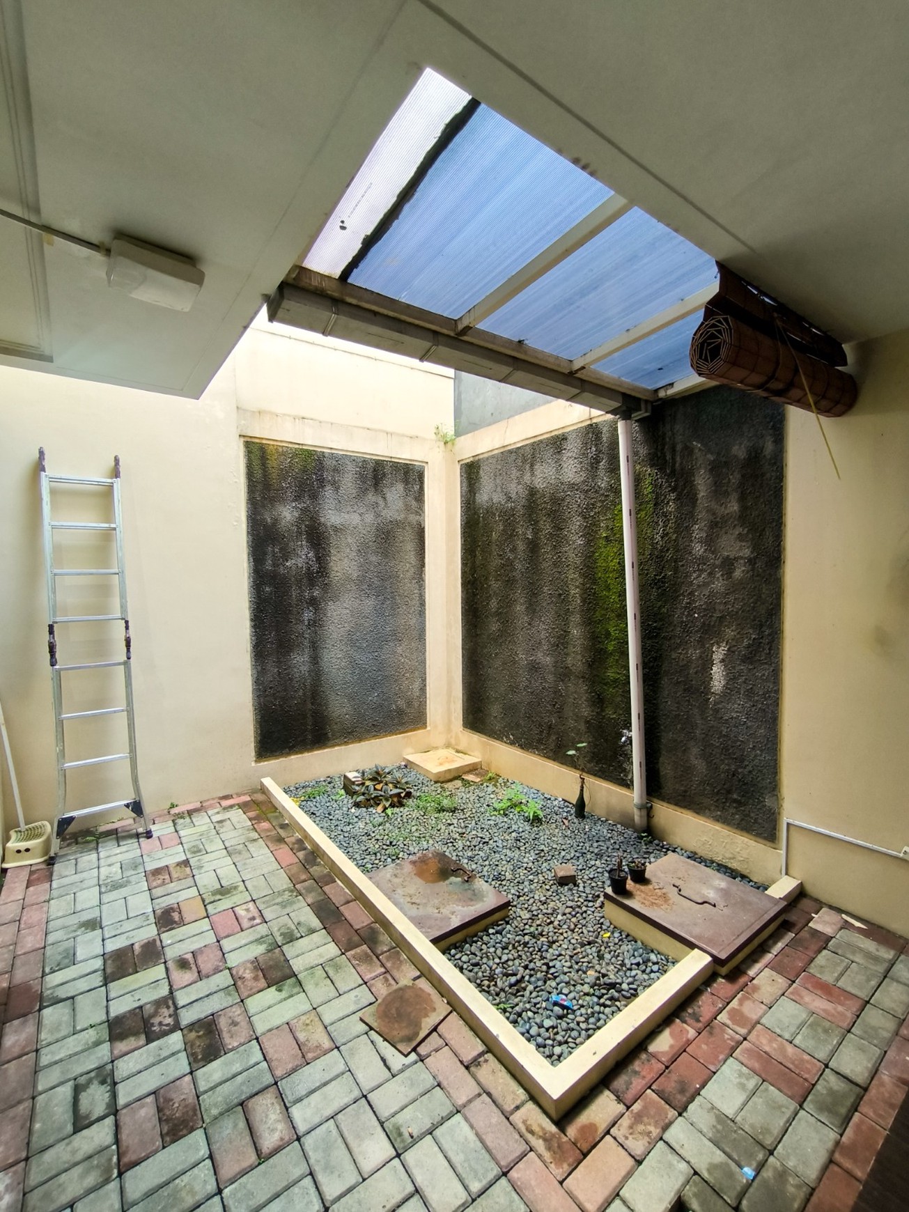 Rumah 2 lantai,luas tanah 144 di Bintaro Jaya sektor 7