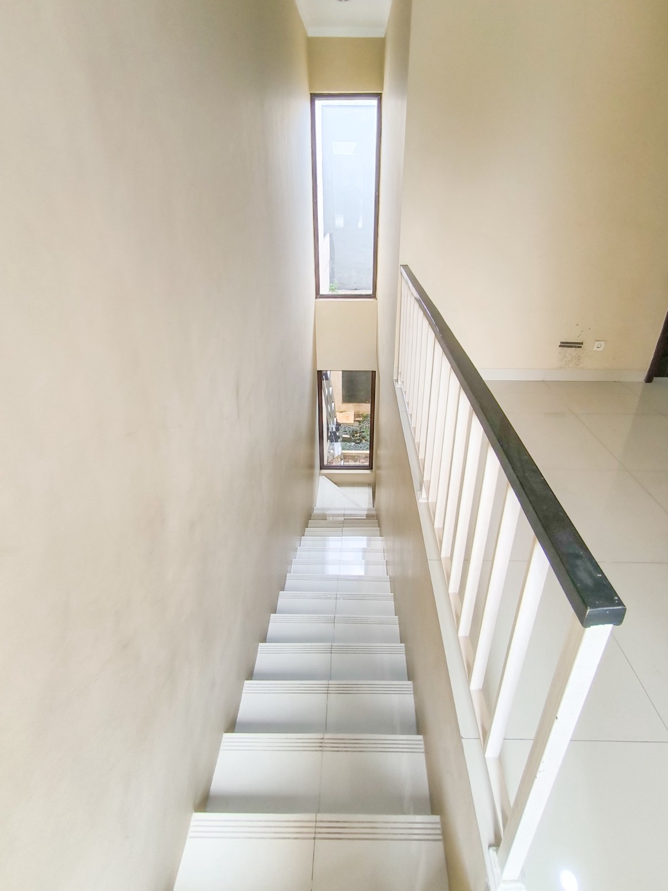 Rumah 2 lantai,luas tanah 144 di Bintaro Jaya sektor 7