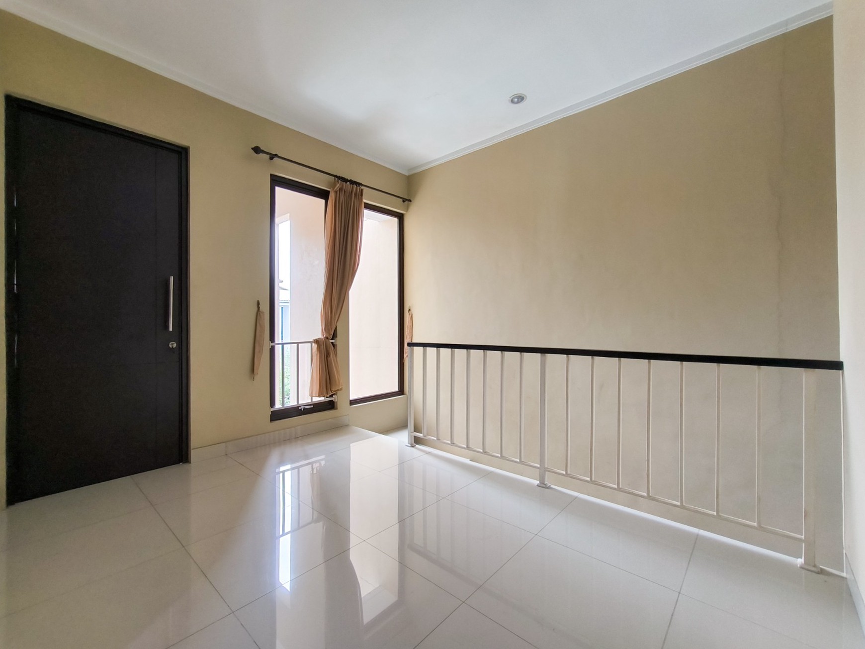 Rumah 2 lantai,luas tanah 144 di Bintaro Jaya sektor 7