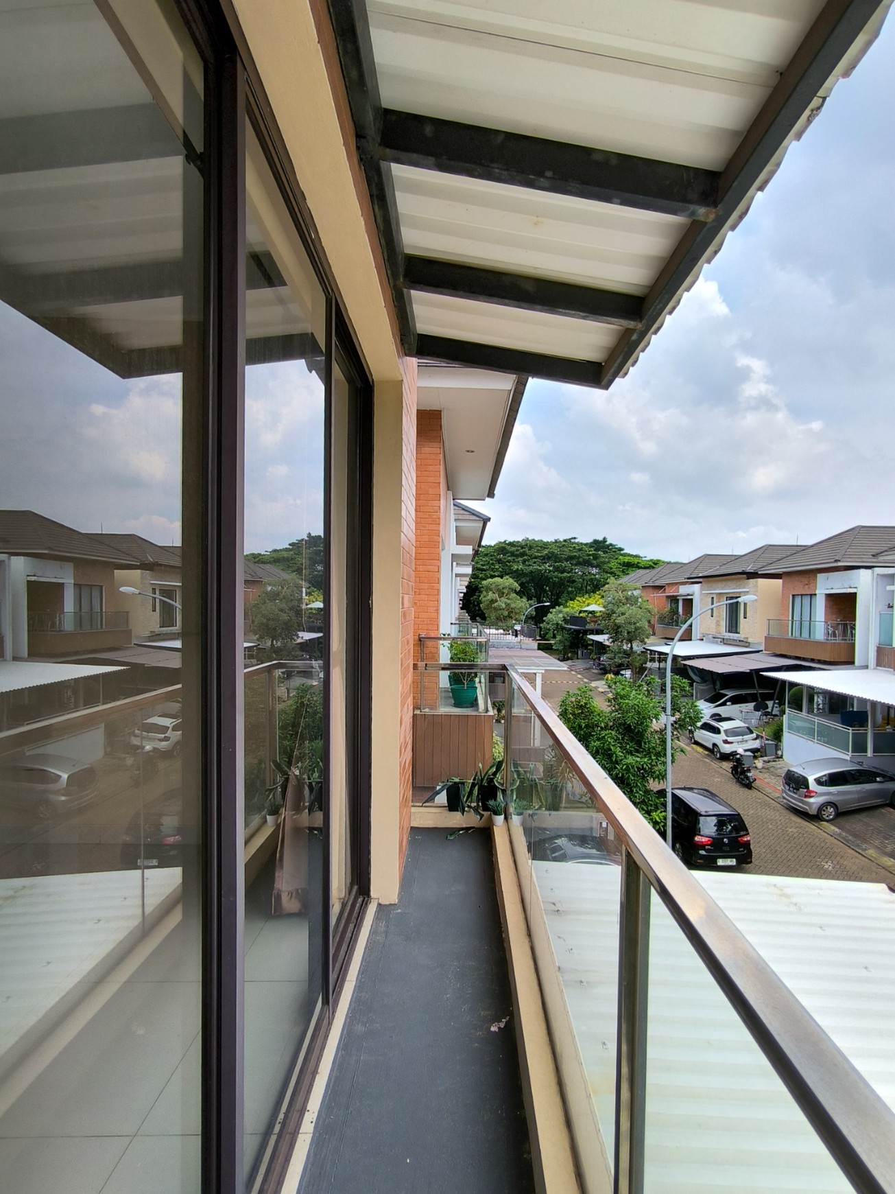 Rumah 2 lantai,luas tanah 144 di Bintaro Jaya sektor 7
