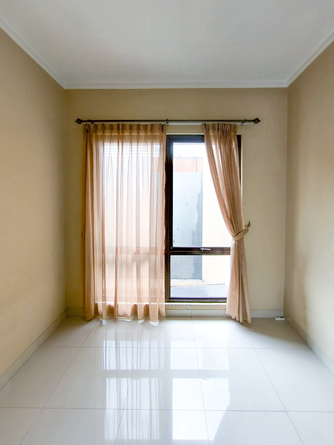 Rumah 2 lantai,luas tanah 144 di Bintaro Jaya sektor 7