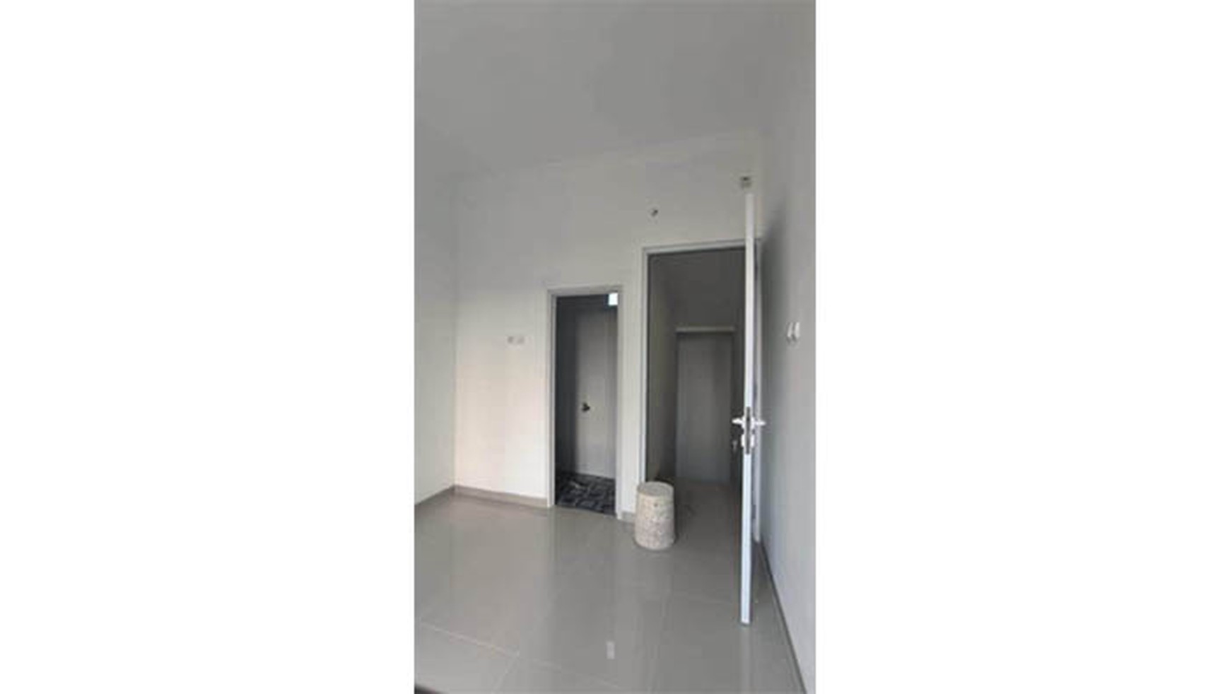 Rumah Jl Camar Sukapura