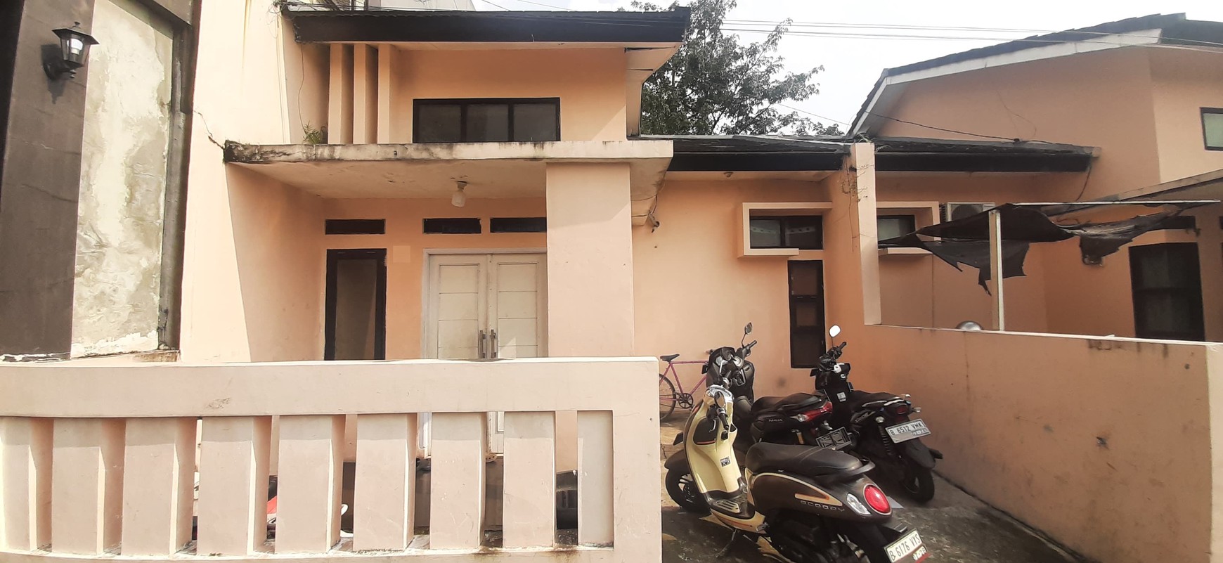 Dijual Cluster 5 unit rumah & 2 toko cocok untuk Investasi di Pondok Aren