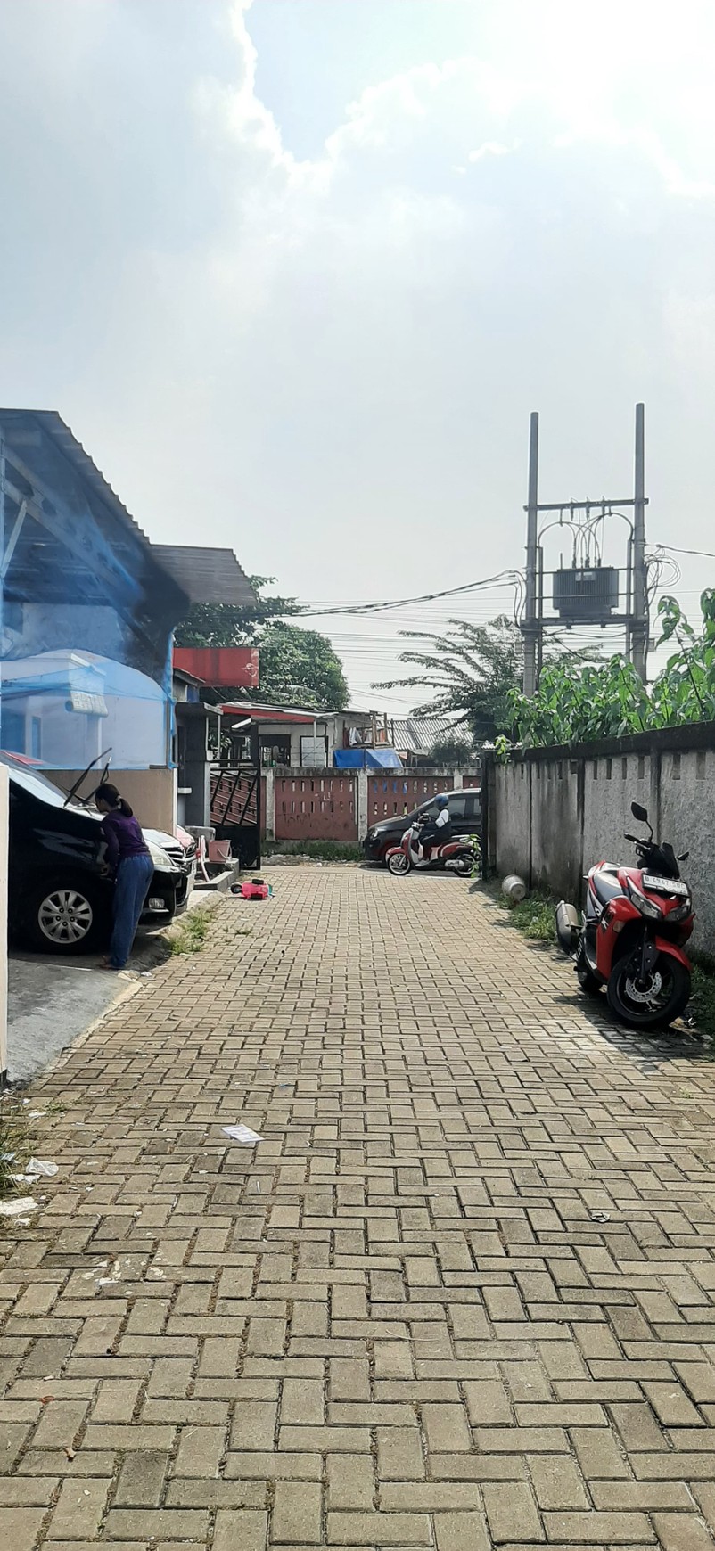 Dijual Cluster 5 unit rumah & 2 toko cocok untuk Investasi di Pondok Aren