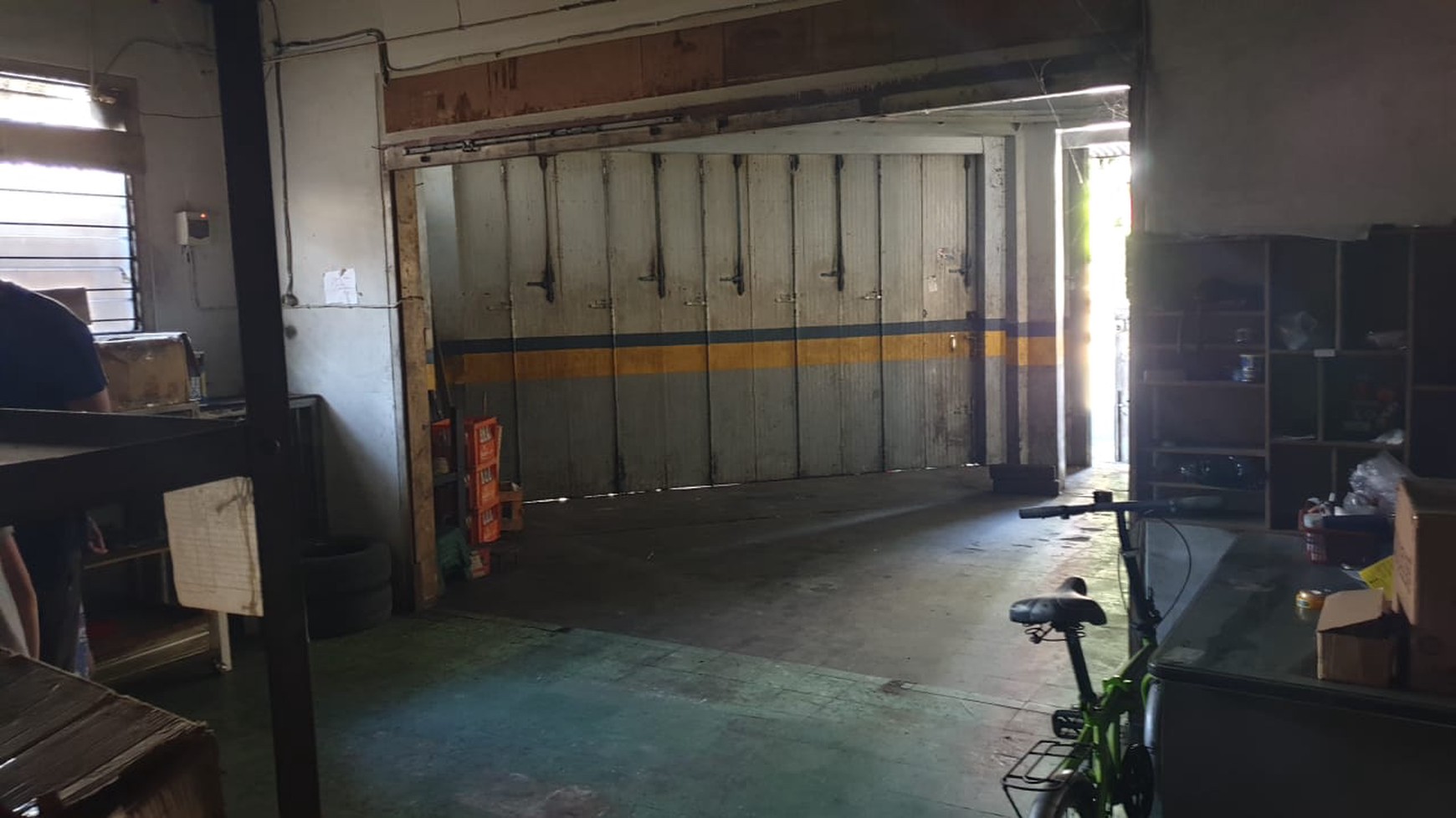 Ruang Usaha Posisi Hook Dijalan Pajajaran, Kemirirejo, Magelang Tengah