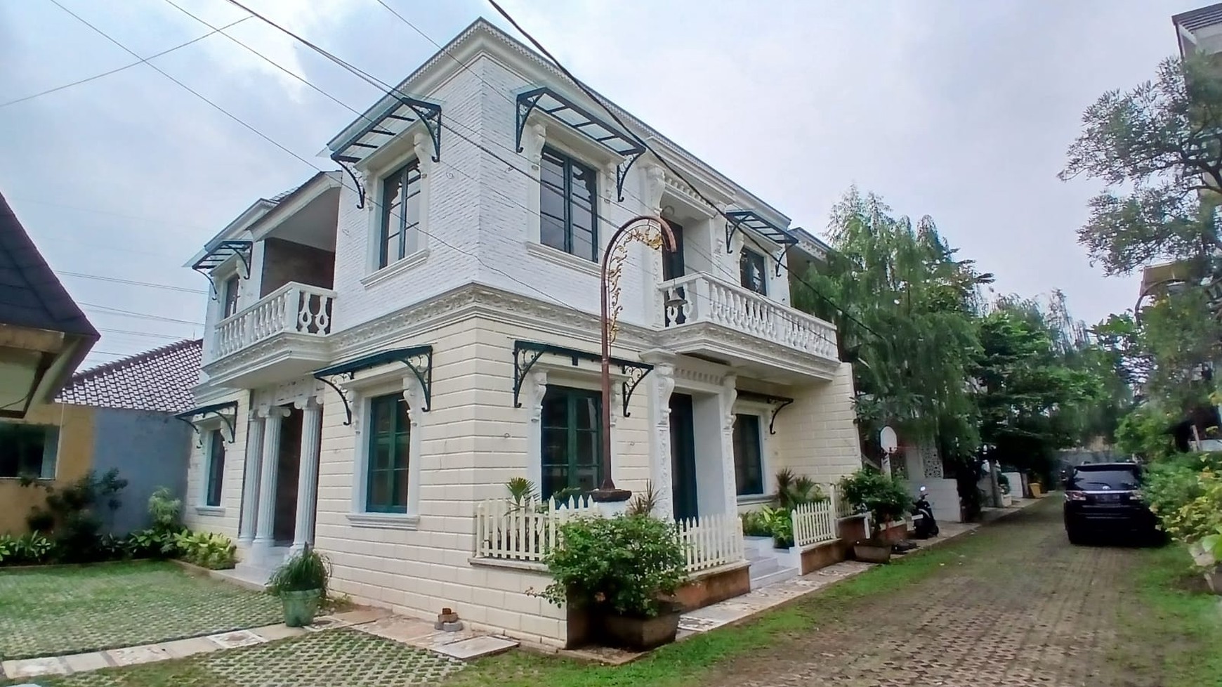 DIJUAL RUMAH DI CIRENDEU.