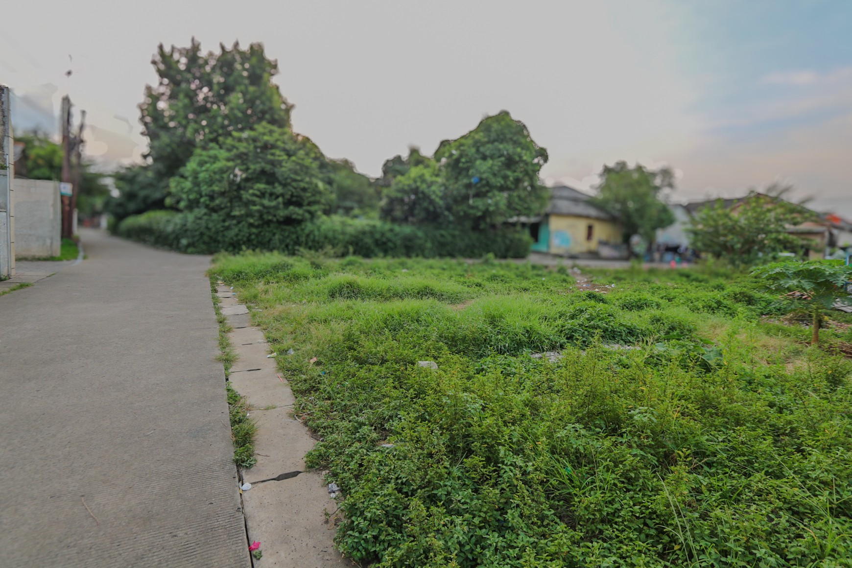 TANAH DENGAN  LOKASI STRATEGIS DEKAT RSUD PAMULANG , PAMULANG TANGERANG SELATAN