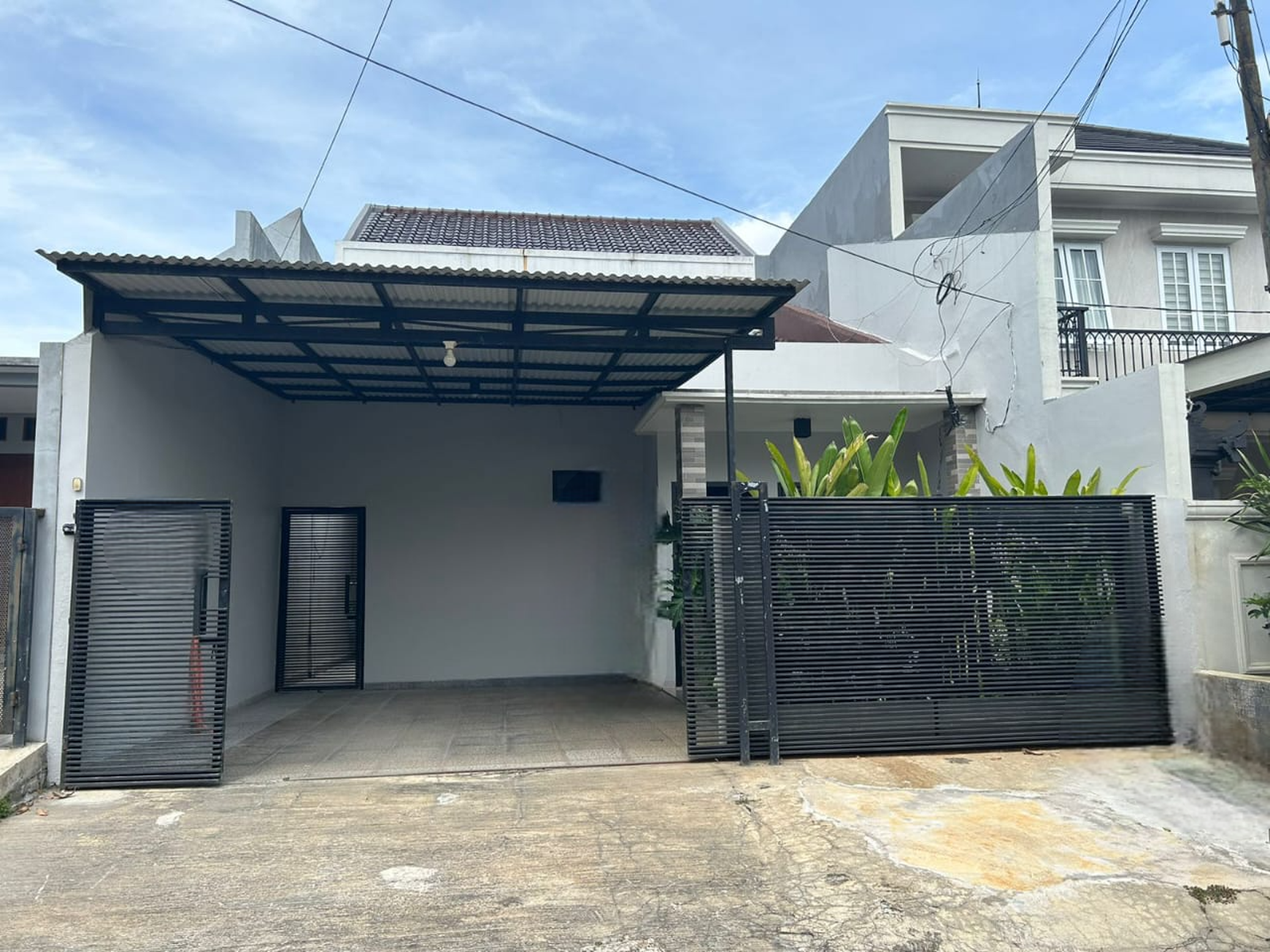 RUMAH DISEWAKAN.
