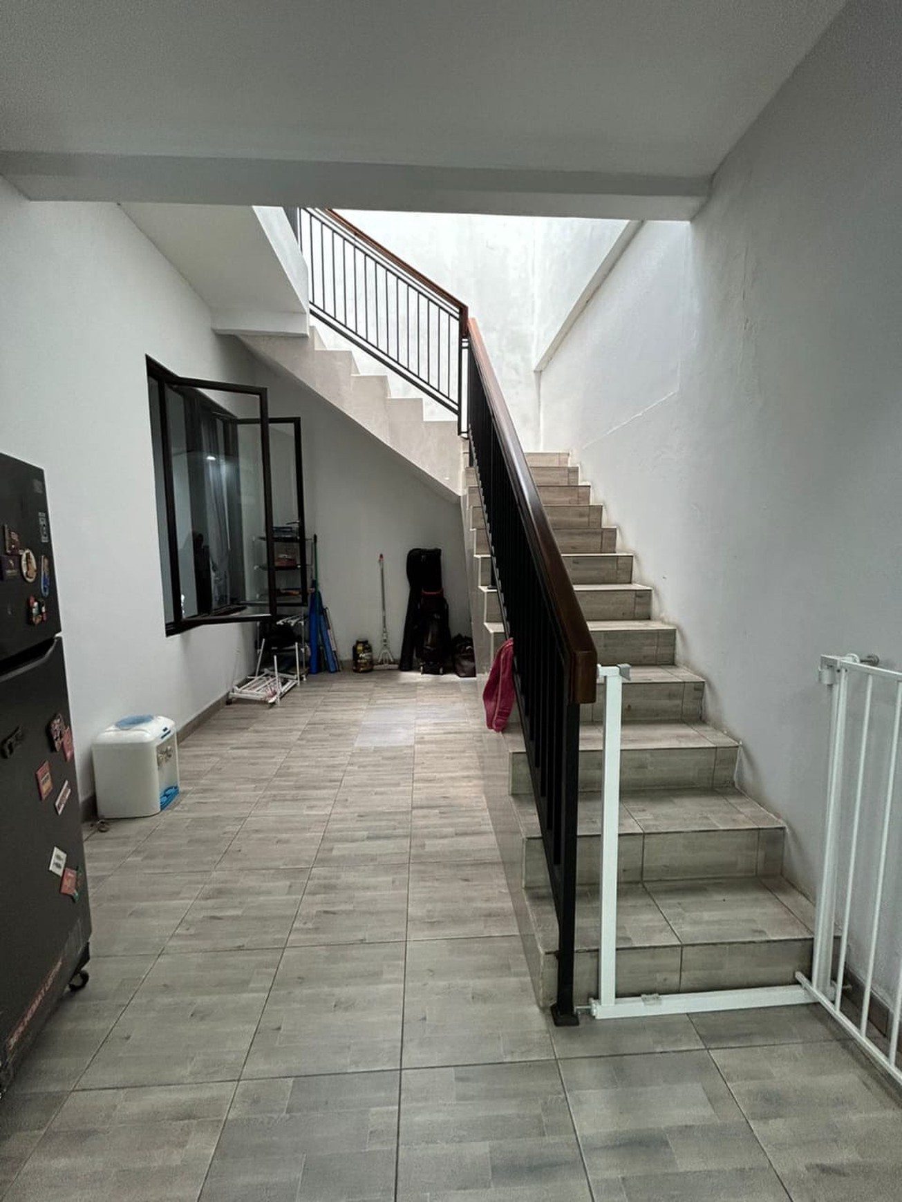 RUMAH DISEWAKAN.
