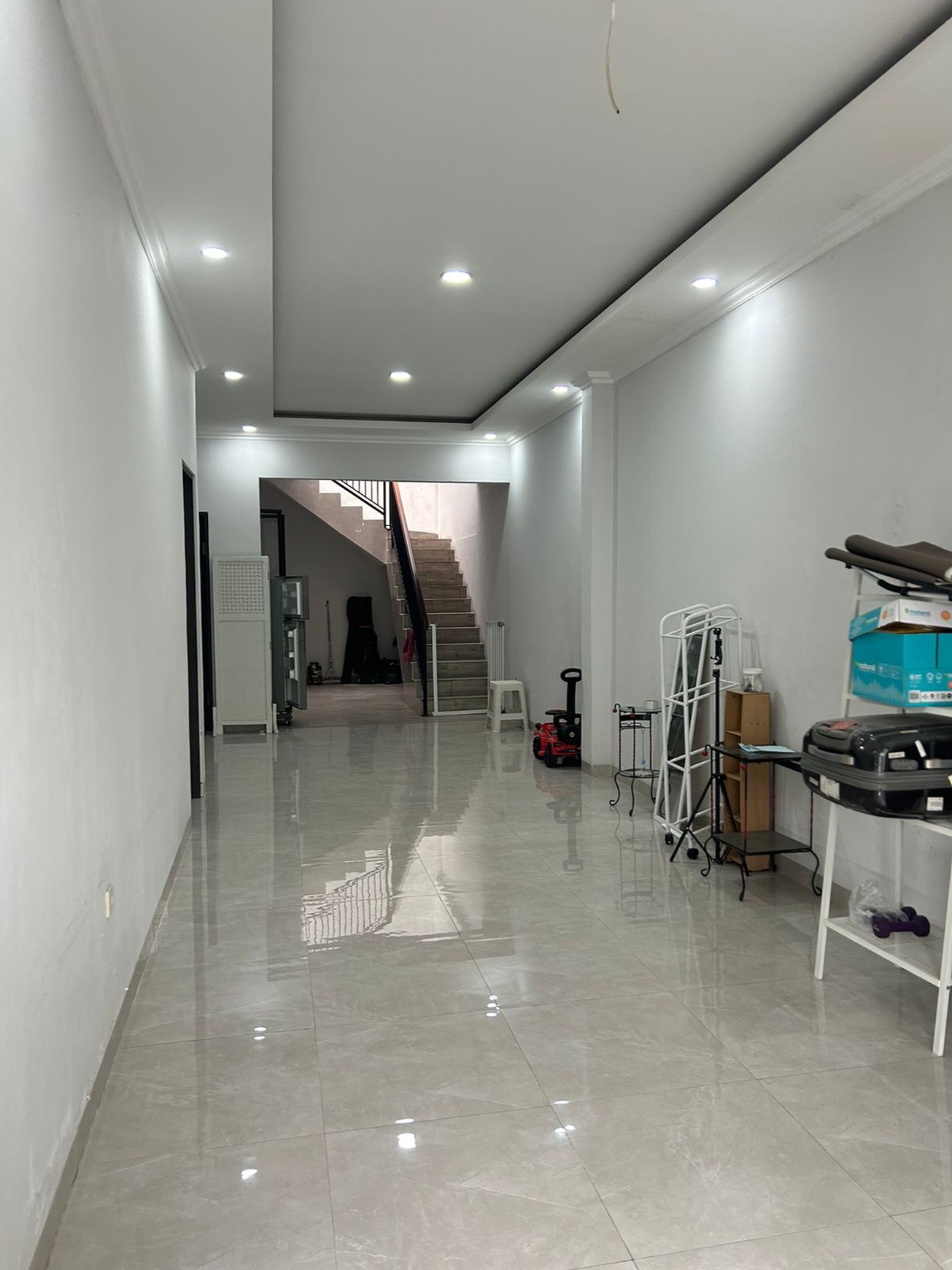 RUMAH DISEWAKAN.