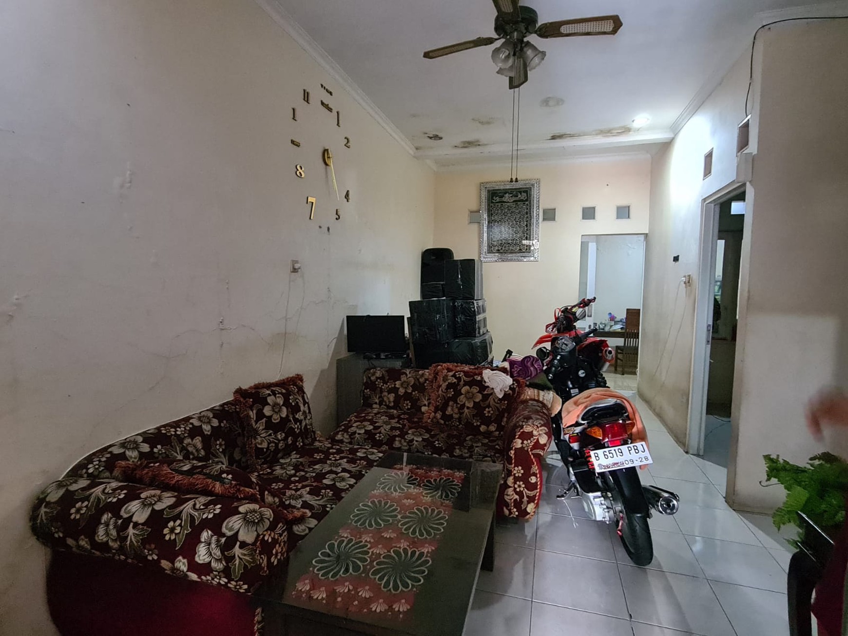 Rumah Nyaman Bangunan 1 Lantai di Cinere Lokasi Strategis