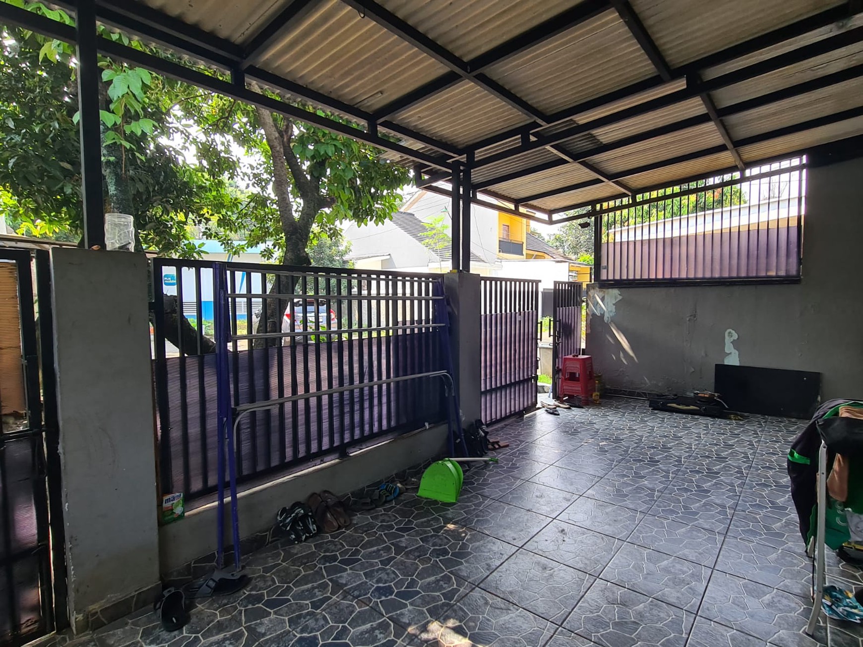 Rumah Nyaman Bangunan 1 Lantai di Cinere Lokasi Strategis