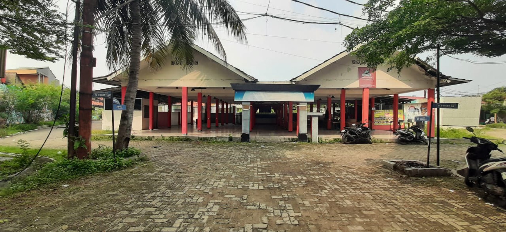 Disewakan Ruang Usaha untuk Food Court di Larangan