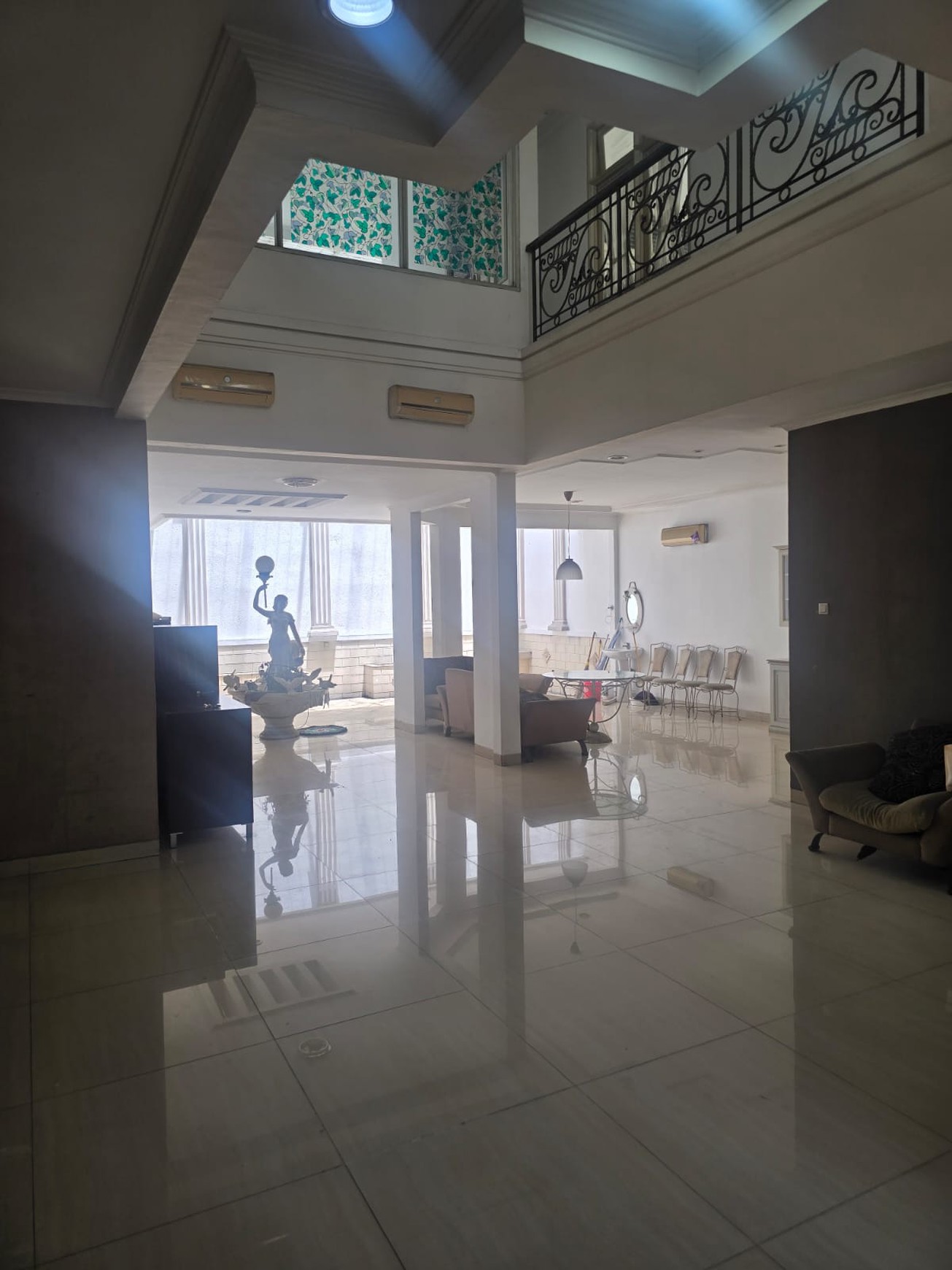 * Jual rumah terawat puri indah best prime location