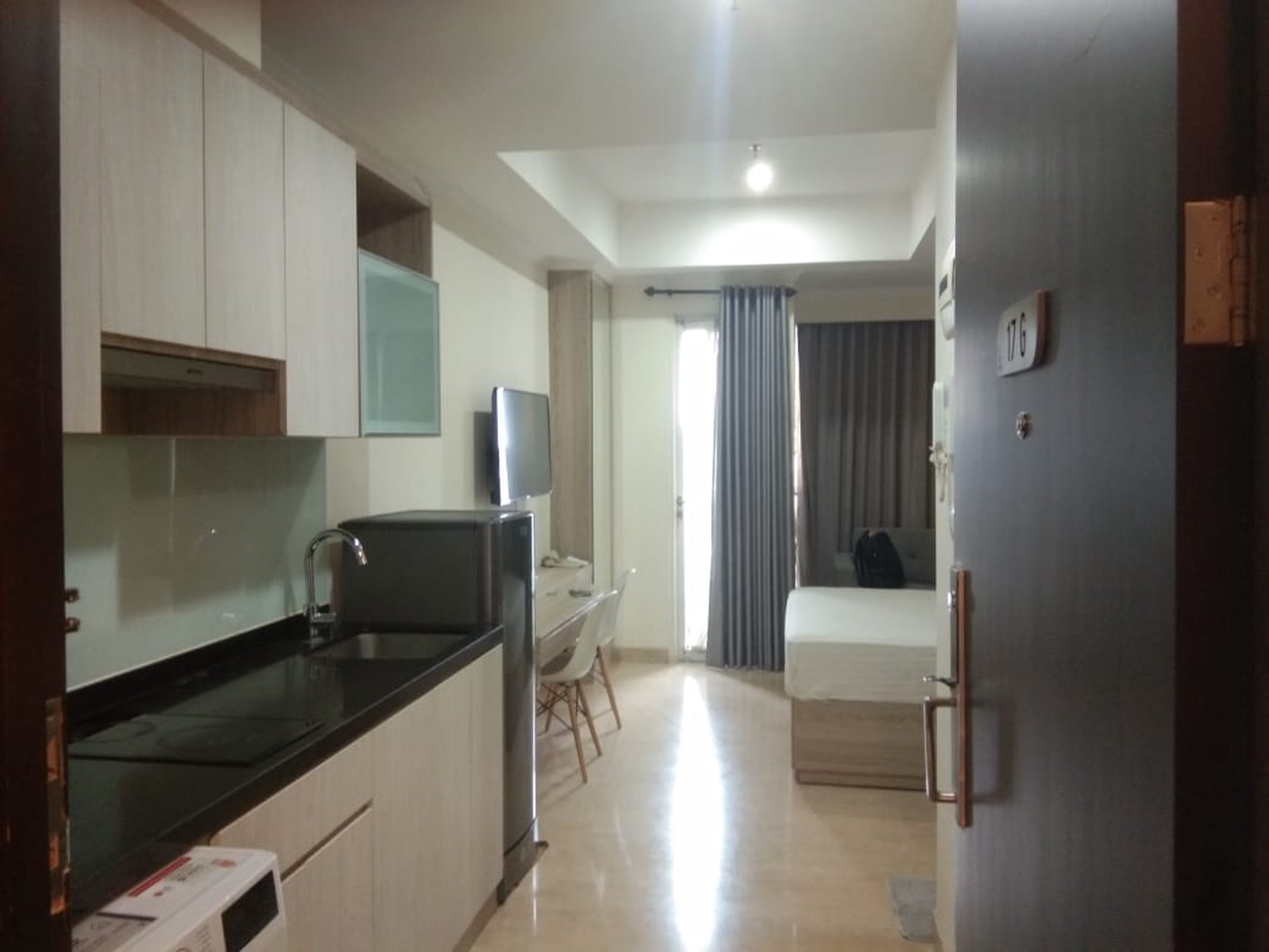 Disewakan 1 Unit Apartemen Studio di Menteng Park